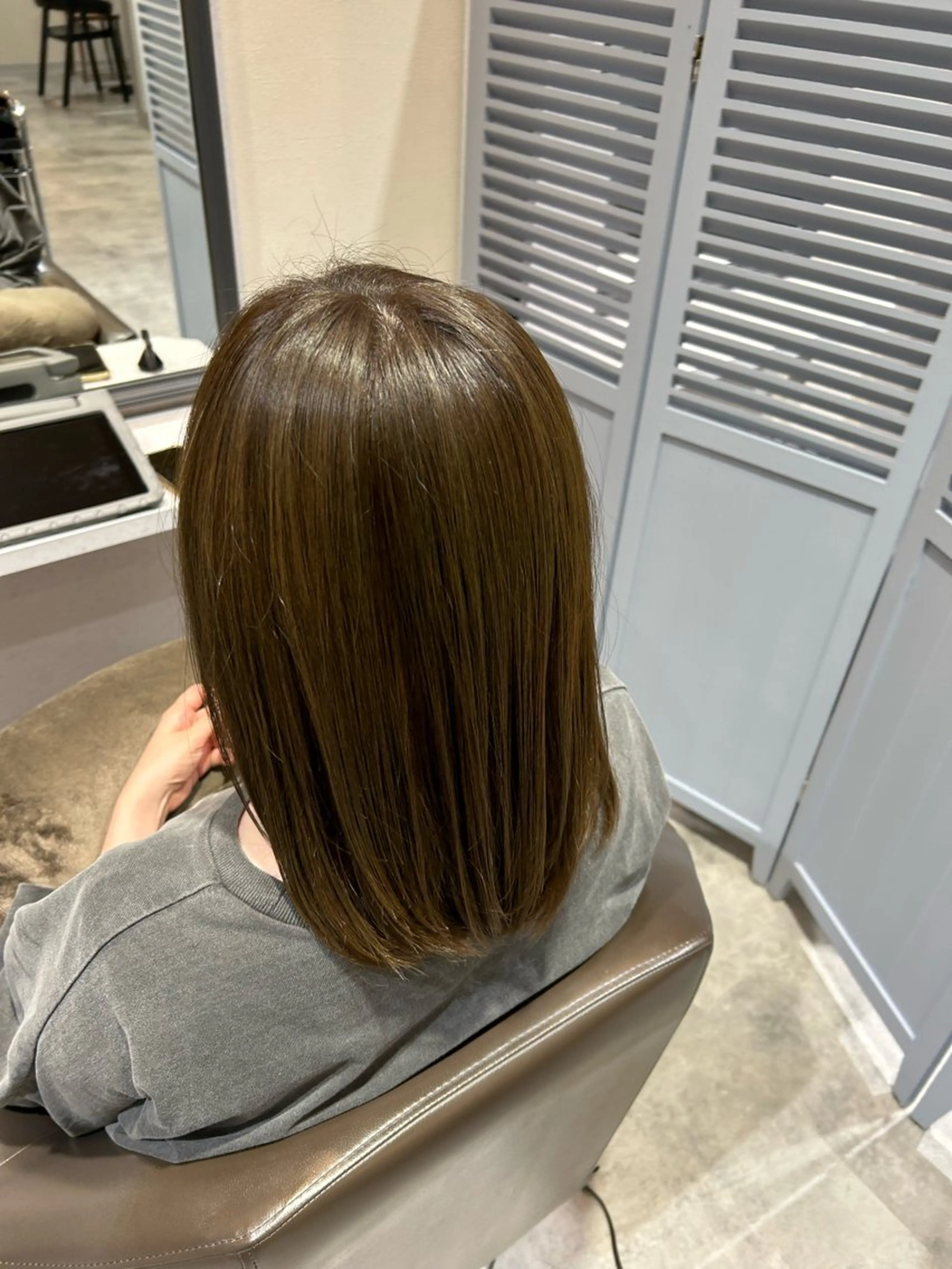 ミディアム カラー ヘアカラー トリートメント SUGAR/ソウ みたけのヘアスタイル