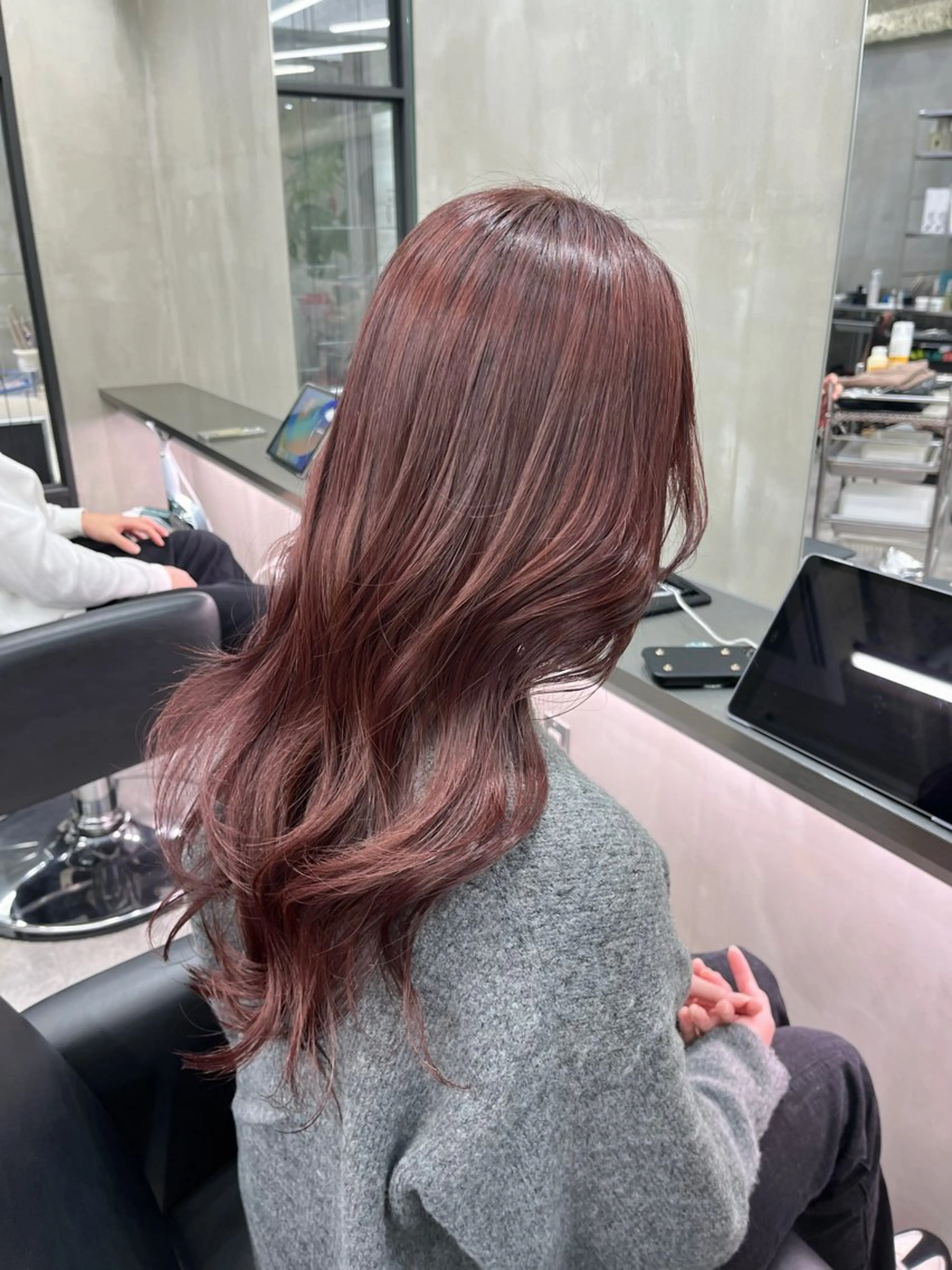 ロング カラー ヘアカラー ナツミ/透明感カラー /酸性縮毛矯正のヘアスタイル