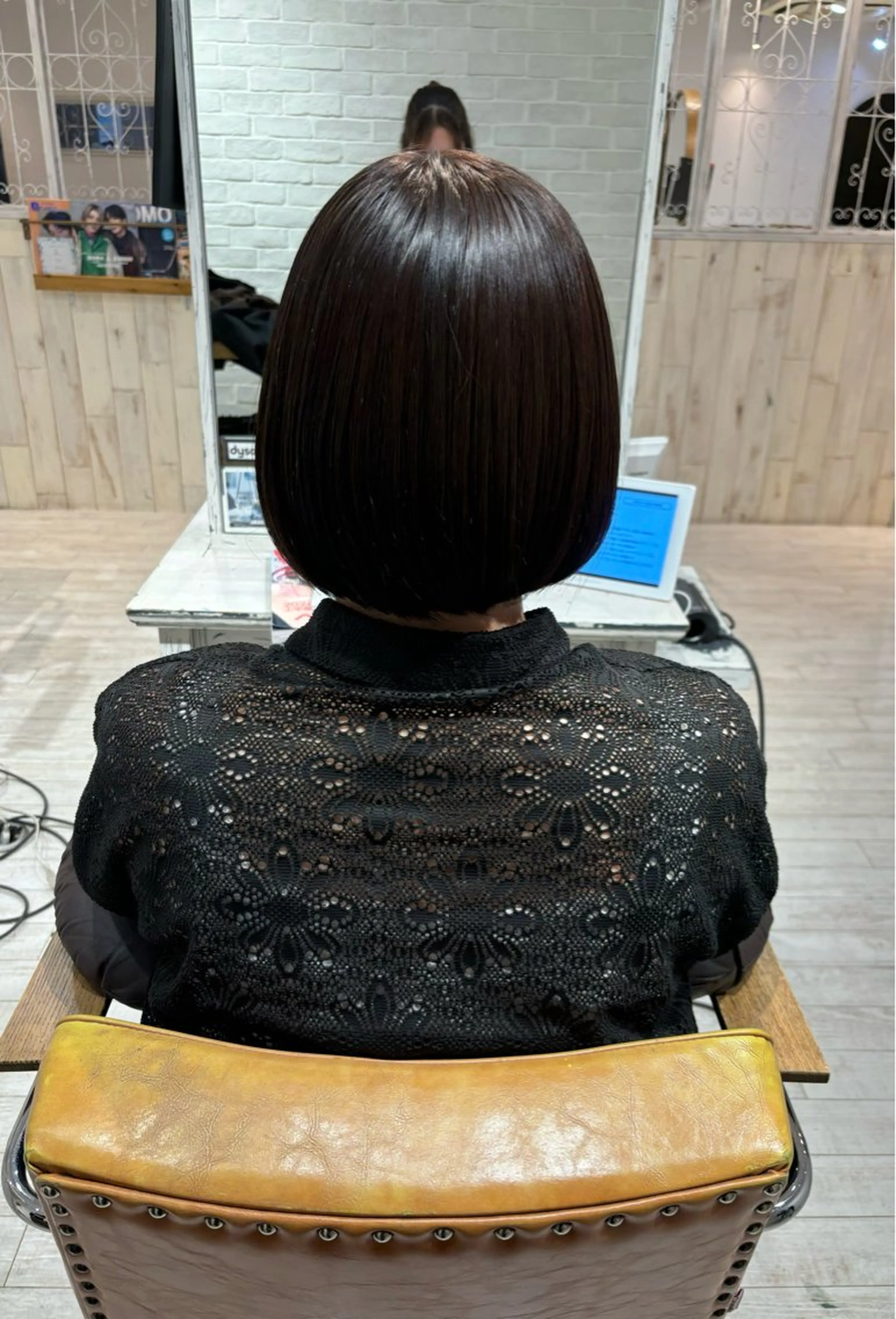 カラー Ashanti 濱野のヘアスタイル