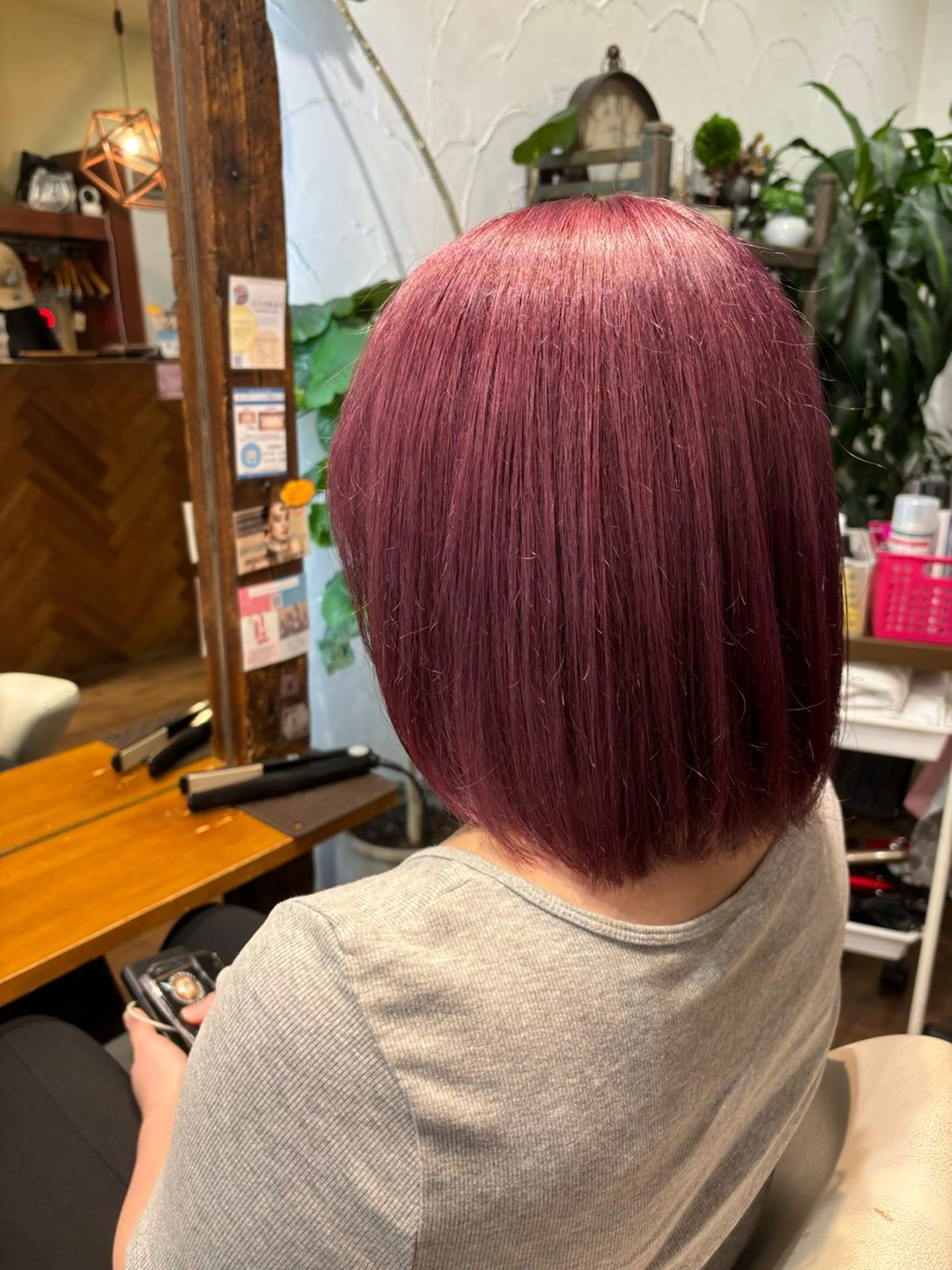 ミディアム カラー 倉澤 愛理のヘアスタイル