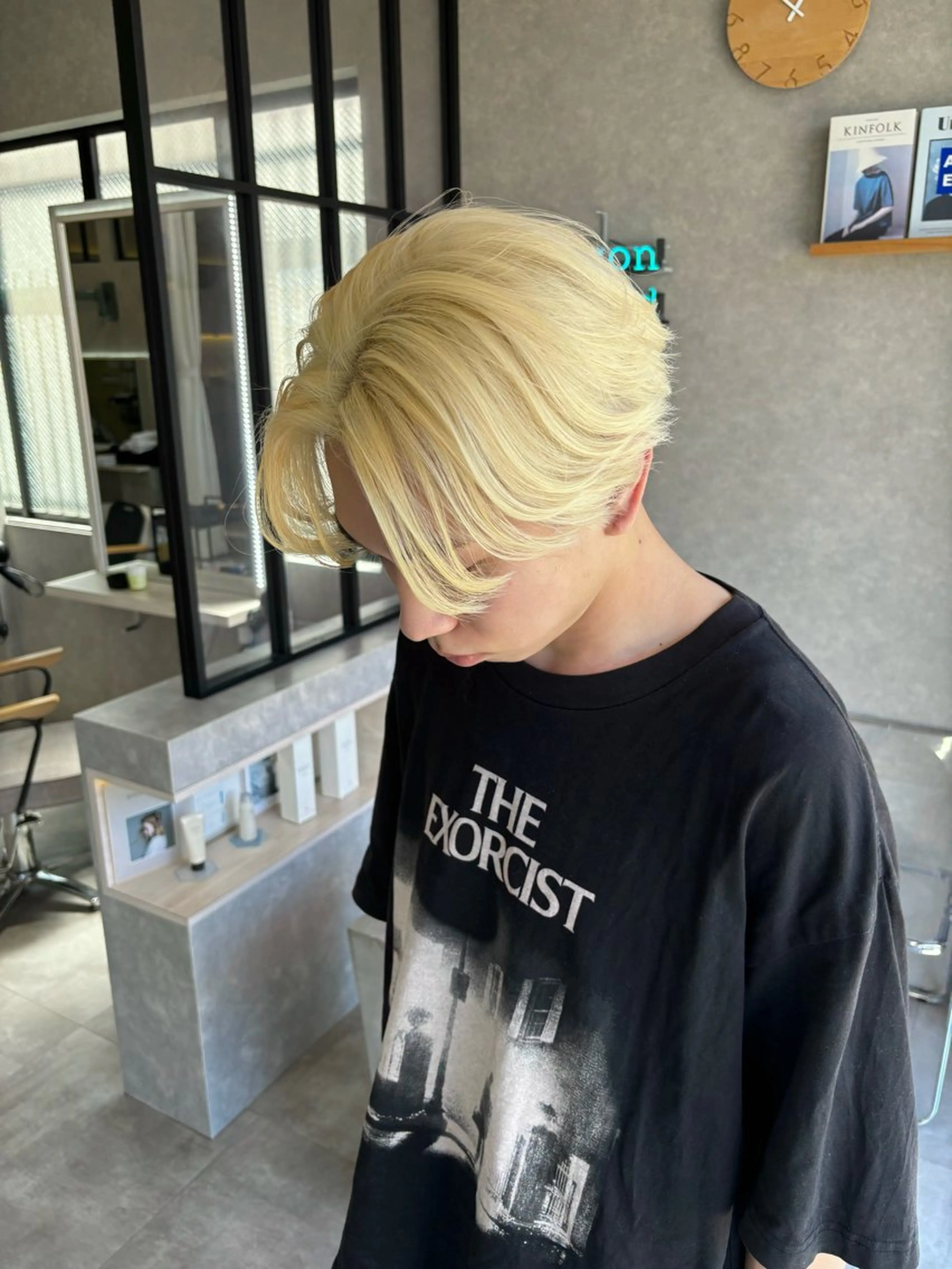 ショート カラー メンズ センターパート メンズハイトーン マッシュウルフ マッシュ メンズパーマ カット ヘアカラー トリートメント 長谷川 湧のヘアスタイル