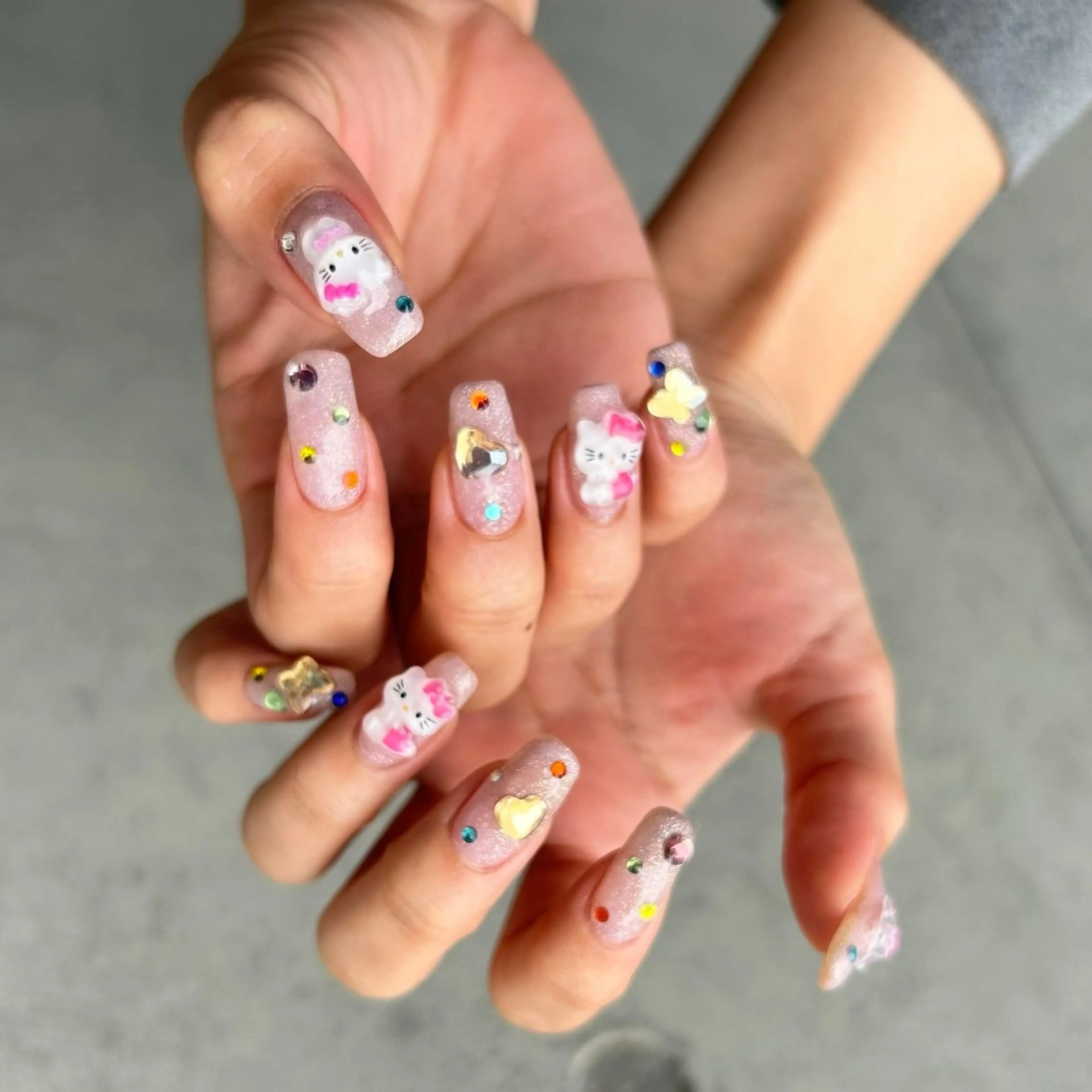 【hand/学割Ｕ24】持ち込みデザインアート🎄🥗🩷¥6,800の写真