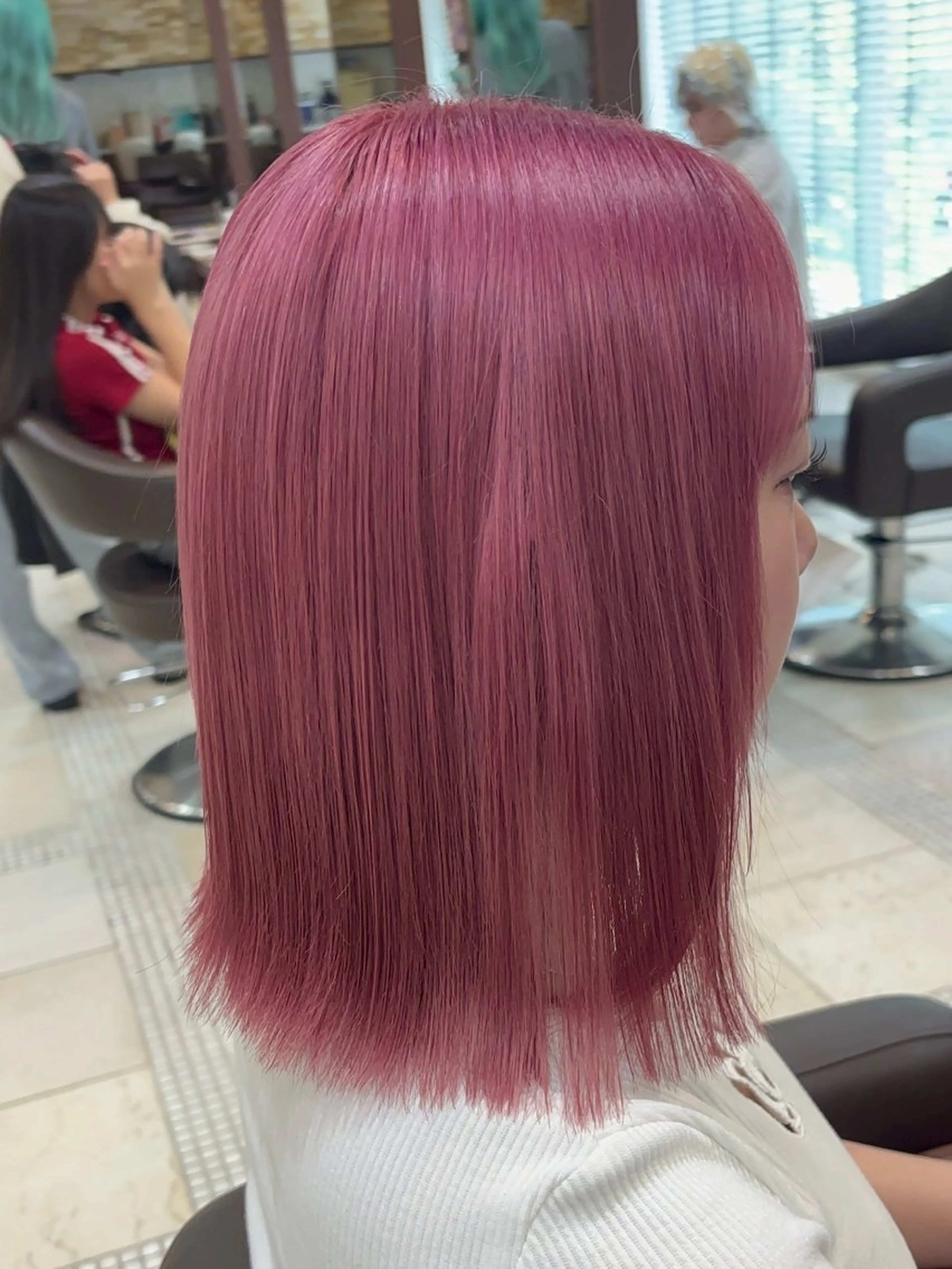 【4月限定クーポン】ケアブリーチ+カラー¥13300の写真