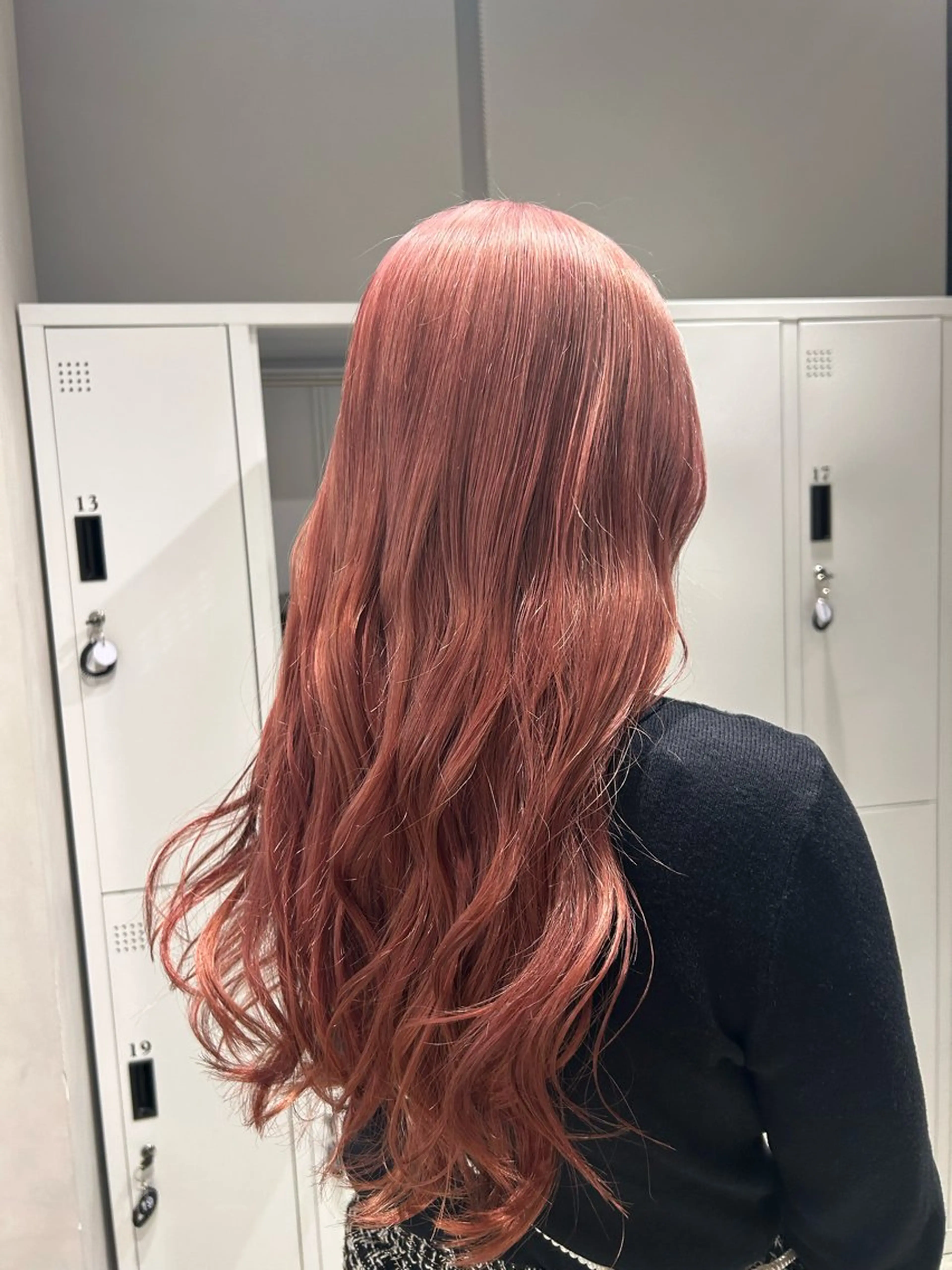 ロング カラー ベージュカラー ケアカラー 透明感カラー ダブルカラー ピンクカラー カット ヘアカラー ピンク/ベージュ /似合わせ/田島百華のヘアスタイル