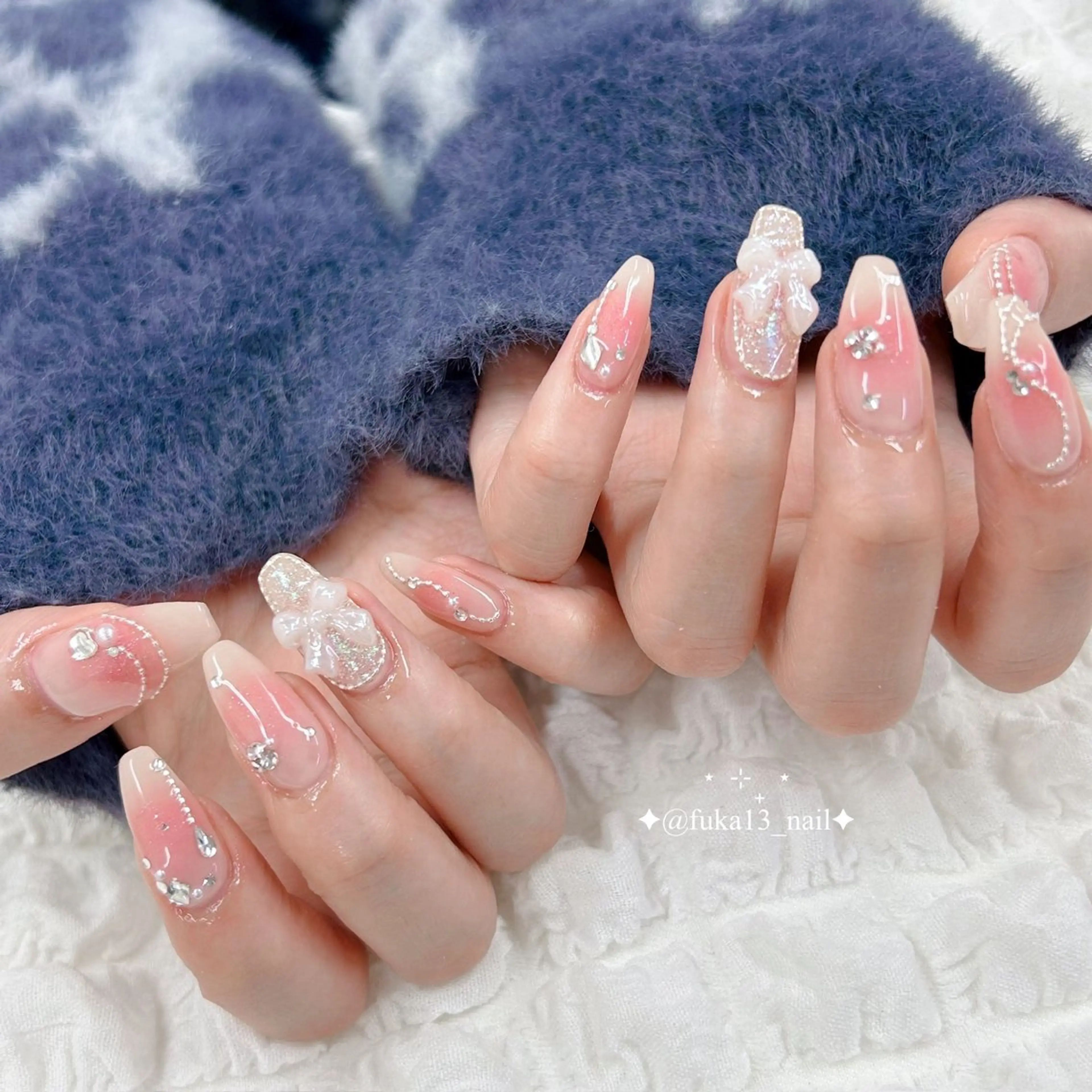 ネイル チークネイル ガーリー 韓国ネイル リボン ワンホンネイル ハンドネイル ネイルサロンAnela【アネラ】所属・Nail♡Fuka. /4月予約受付中のネイルデザイン