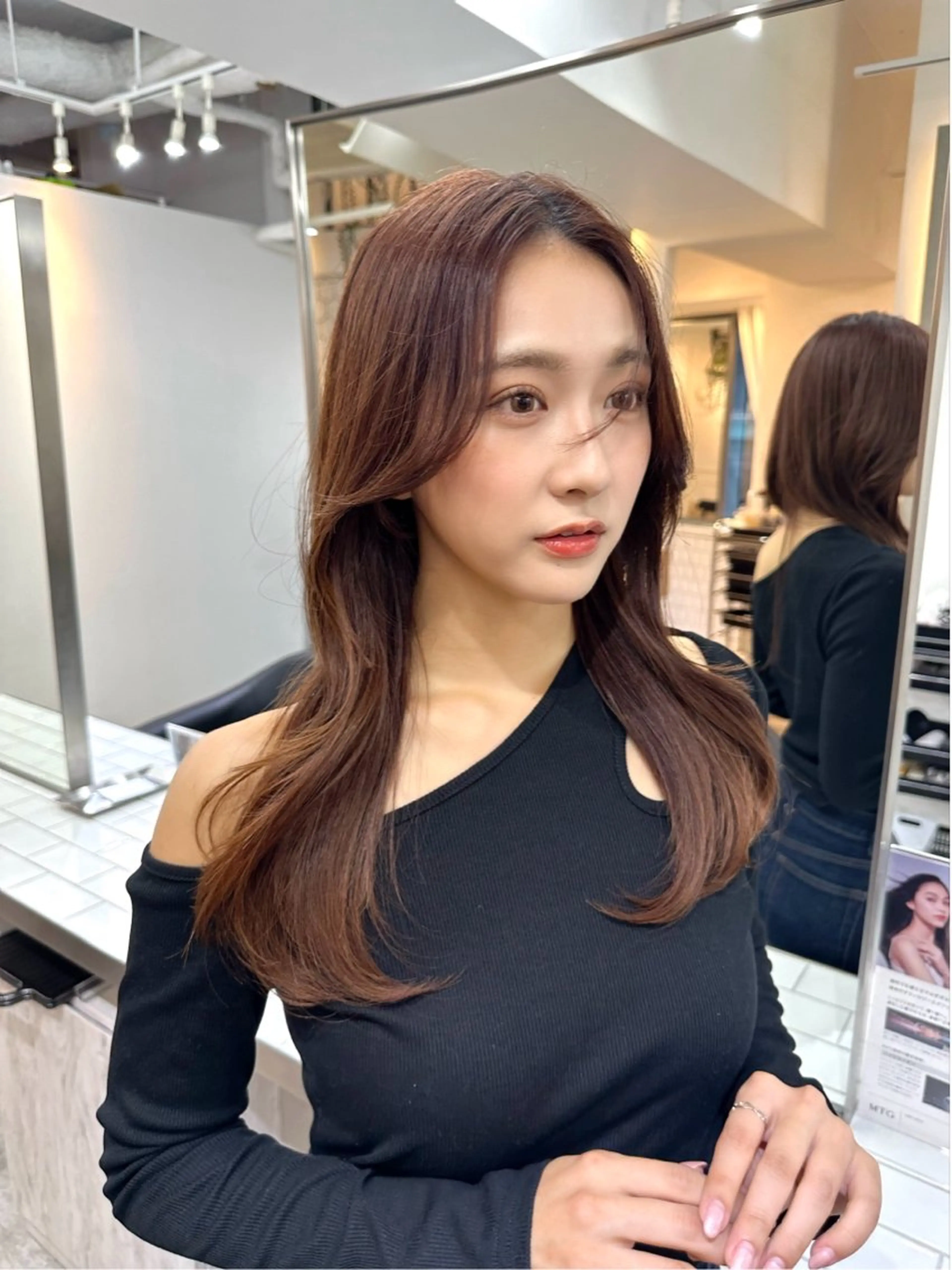 セミロング カラー ミディアムレイヤー 添田晃基のヘアスタイル