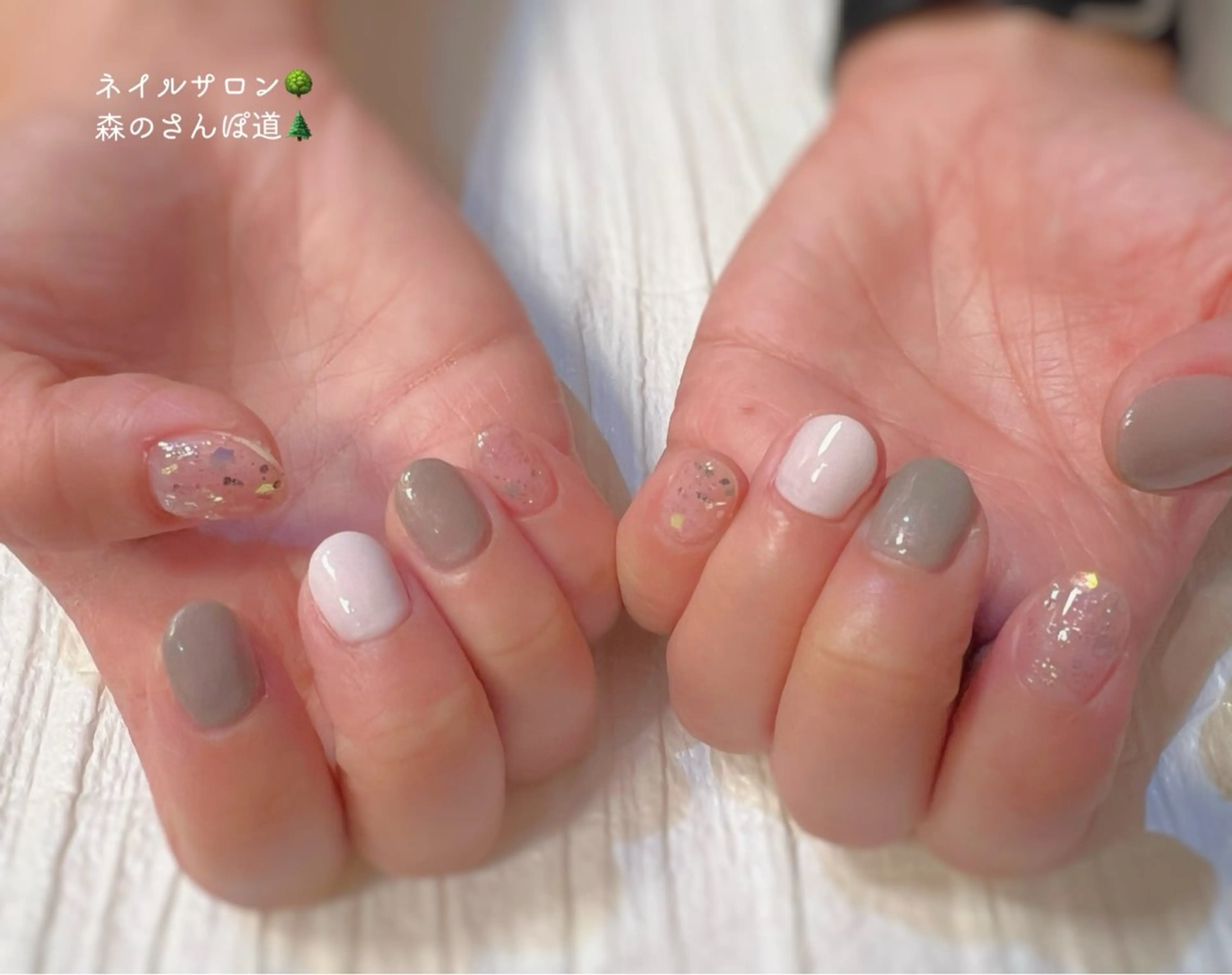 ネイル ハンドネイル ショートネイル 森のさんぽ道のネイルデザイン