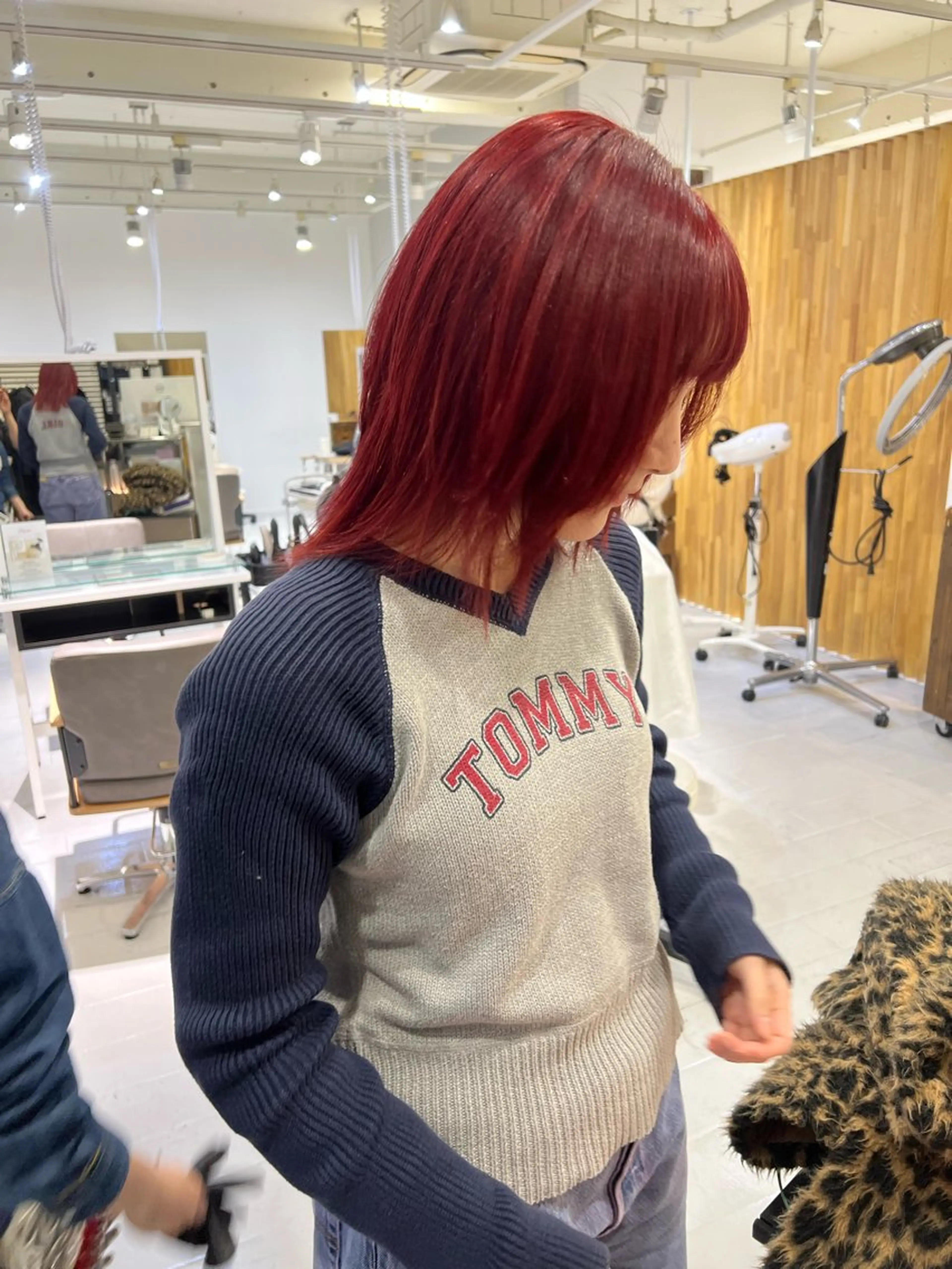 セミロング カラー clan .のヘアスタイル