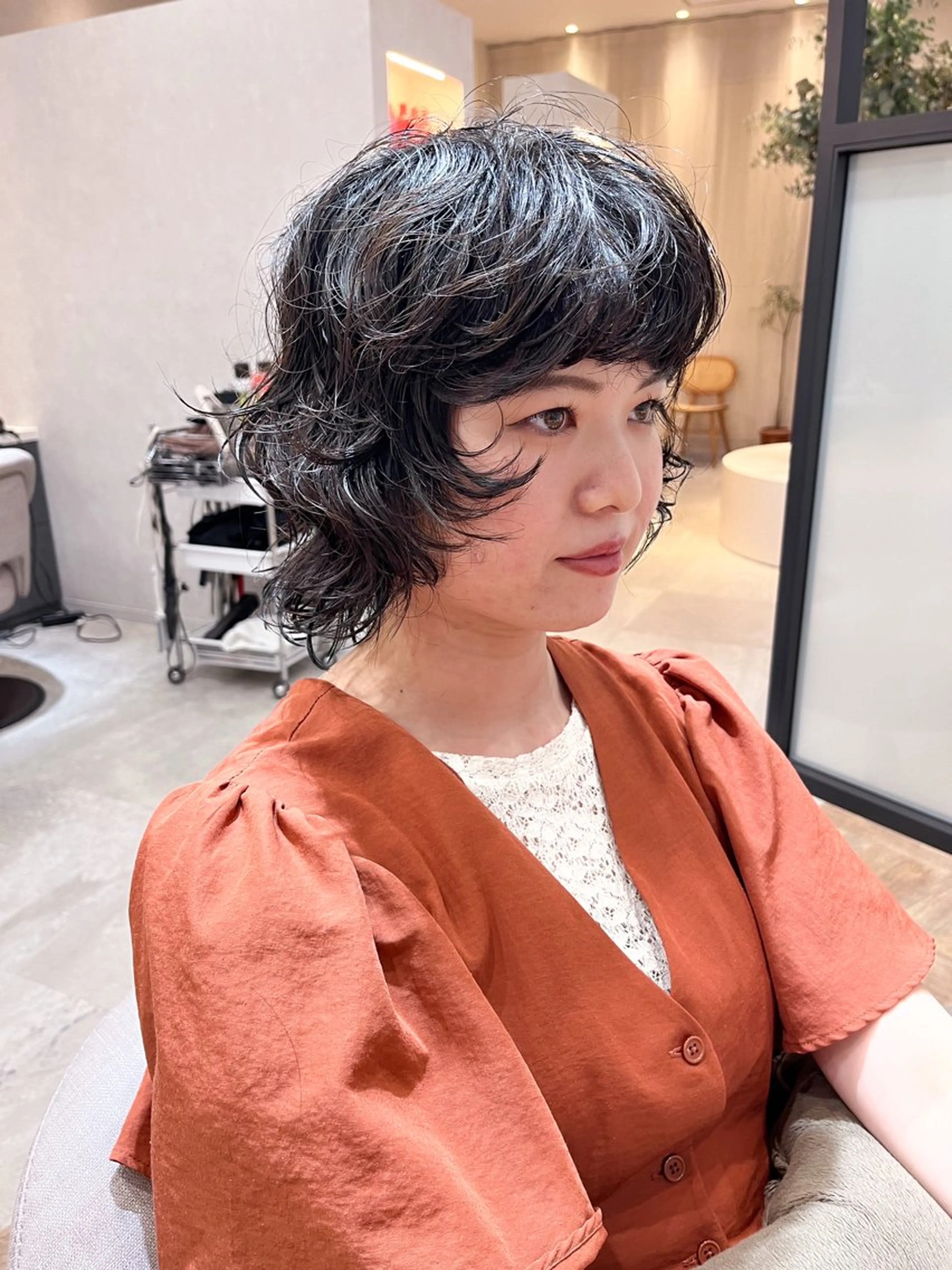 ミディアム ミディアムパーマ ウルフカット 小川 光のヘアスタイル