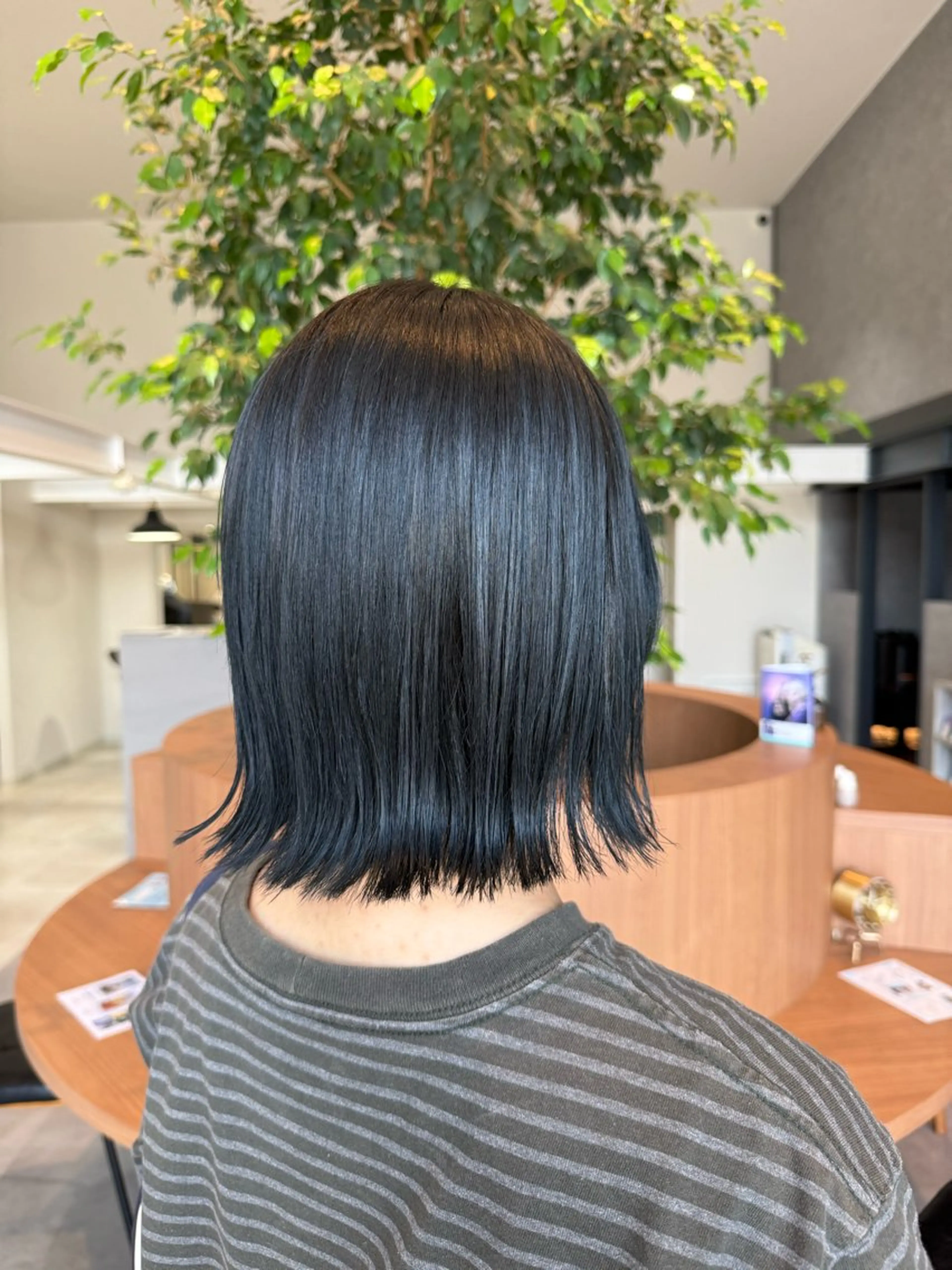 ミディアム カラー 似合わせカット カット ヘアカラー トリートメント ayaka |トレンドヘアのヘアスタイル