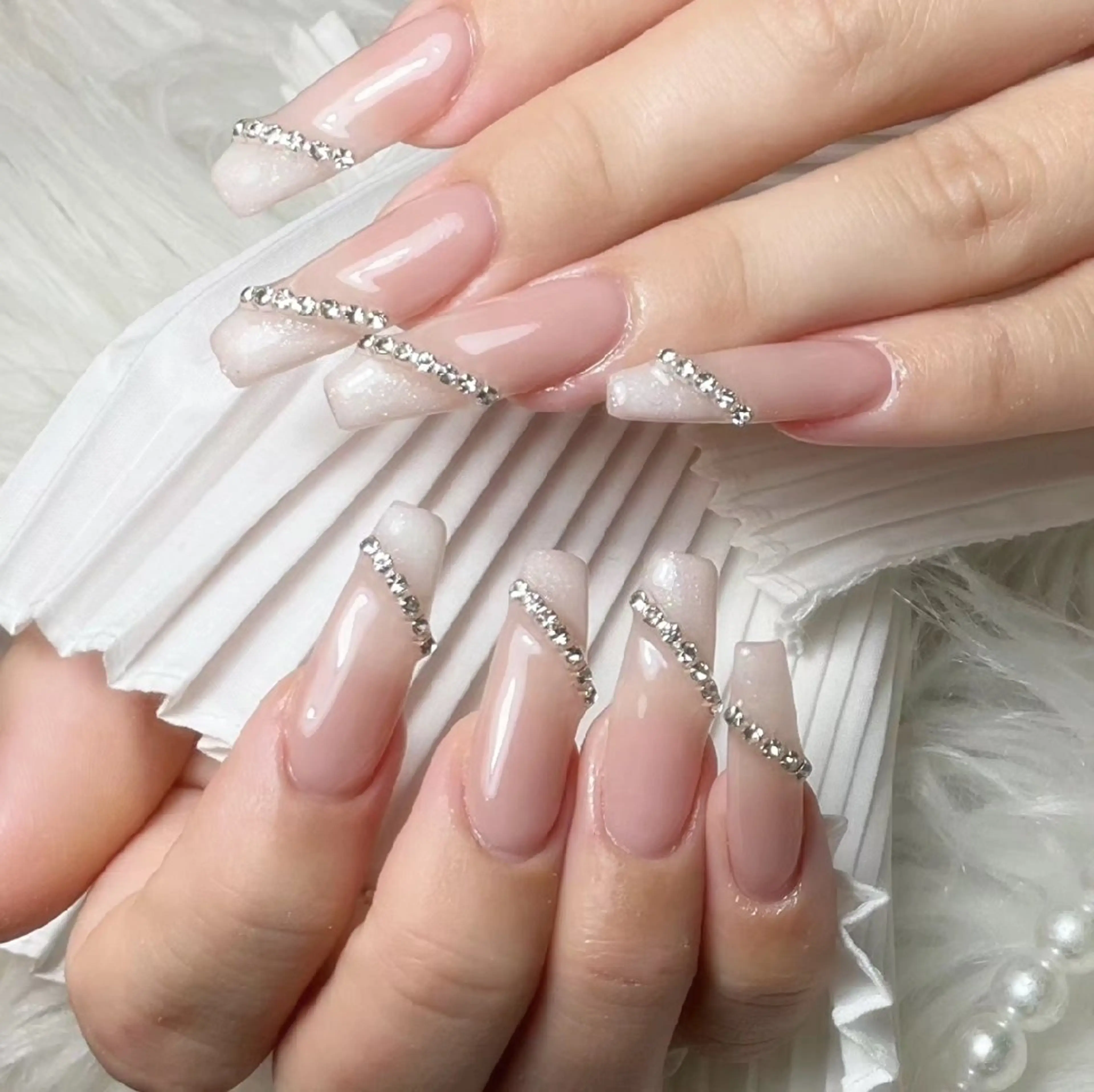 ネイル ハンドネイル 🍭Yun nail hyejin🌸のネイルデザイン