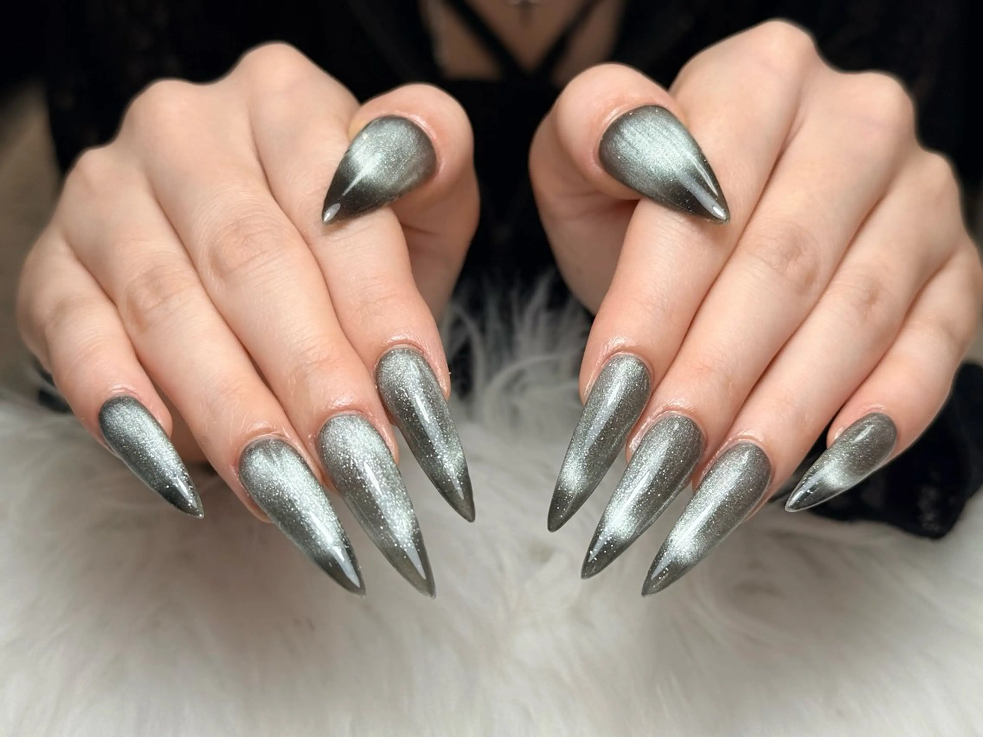 ネイル フレンチネイル ジェルネイル ガーリー 韓国ネイル ロングネイル ハンドネイル タオ チャンのネイルデザイン