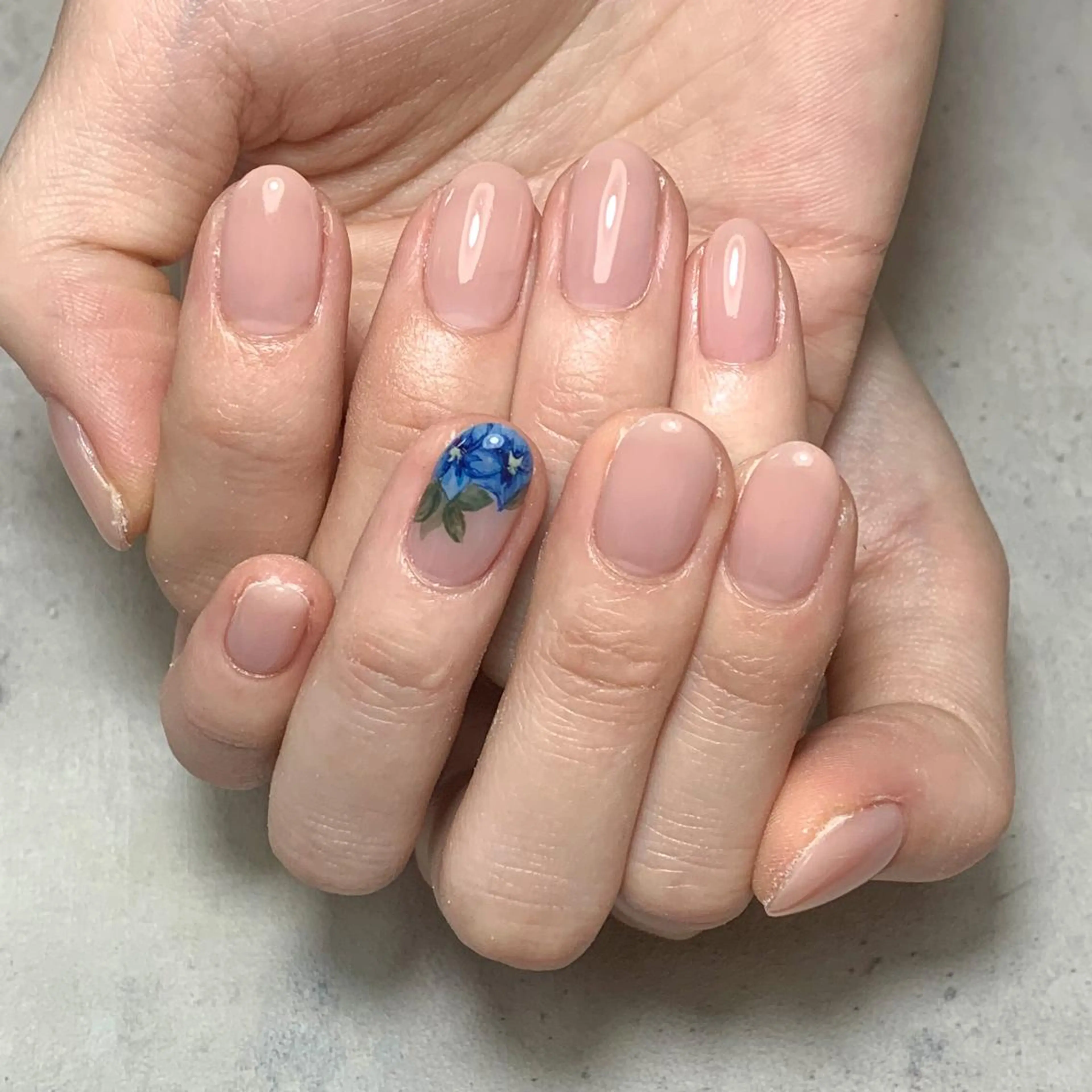 ネイル ジェルネイル FIORITURA aiのネイルデザイン