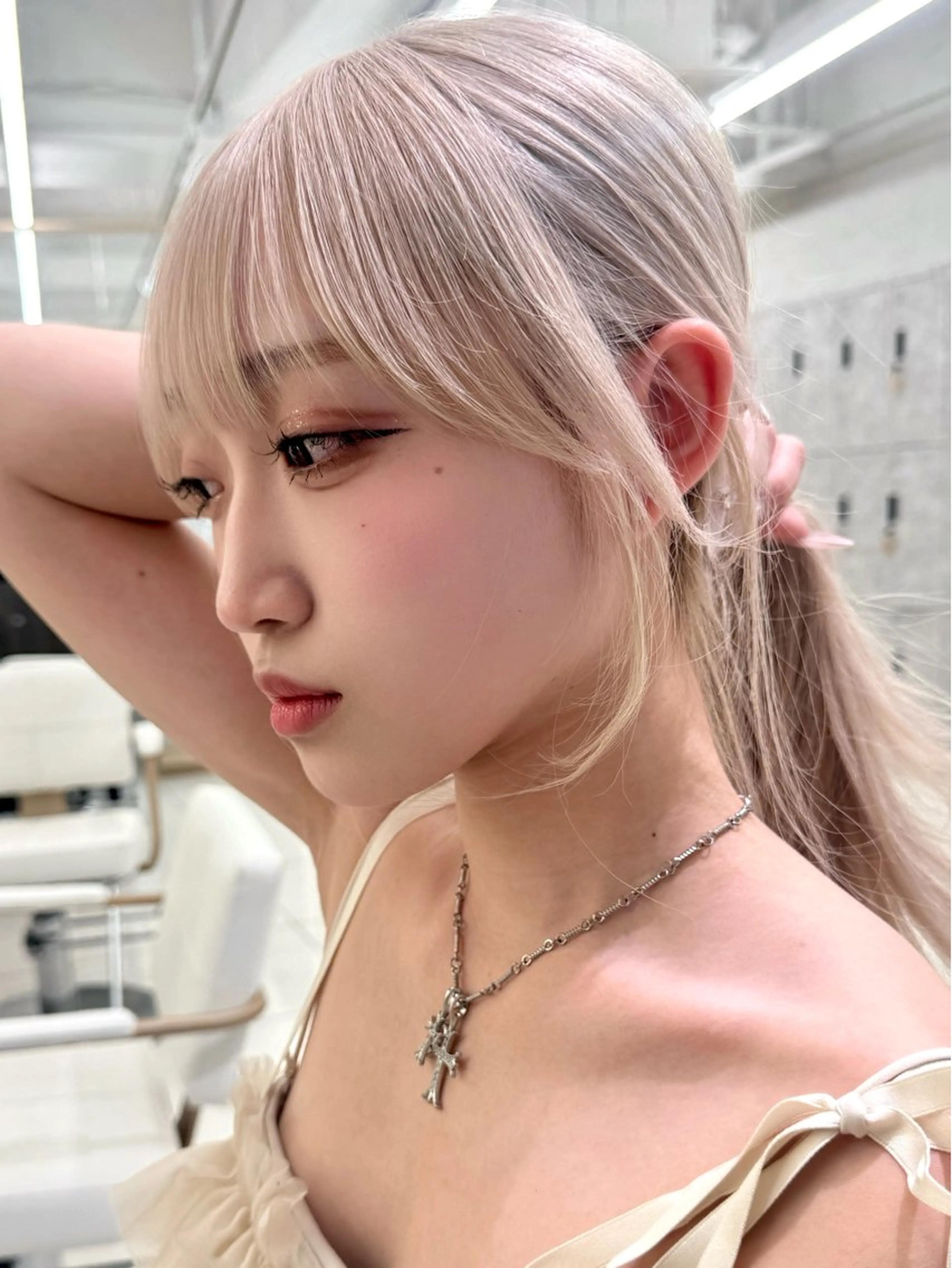 ロング カット 三鷹で1番ショート ボブをカットする新谷のヘアスタイル