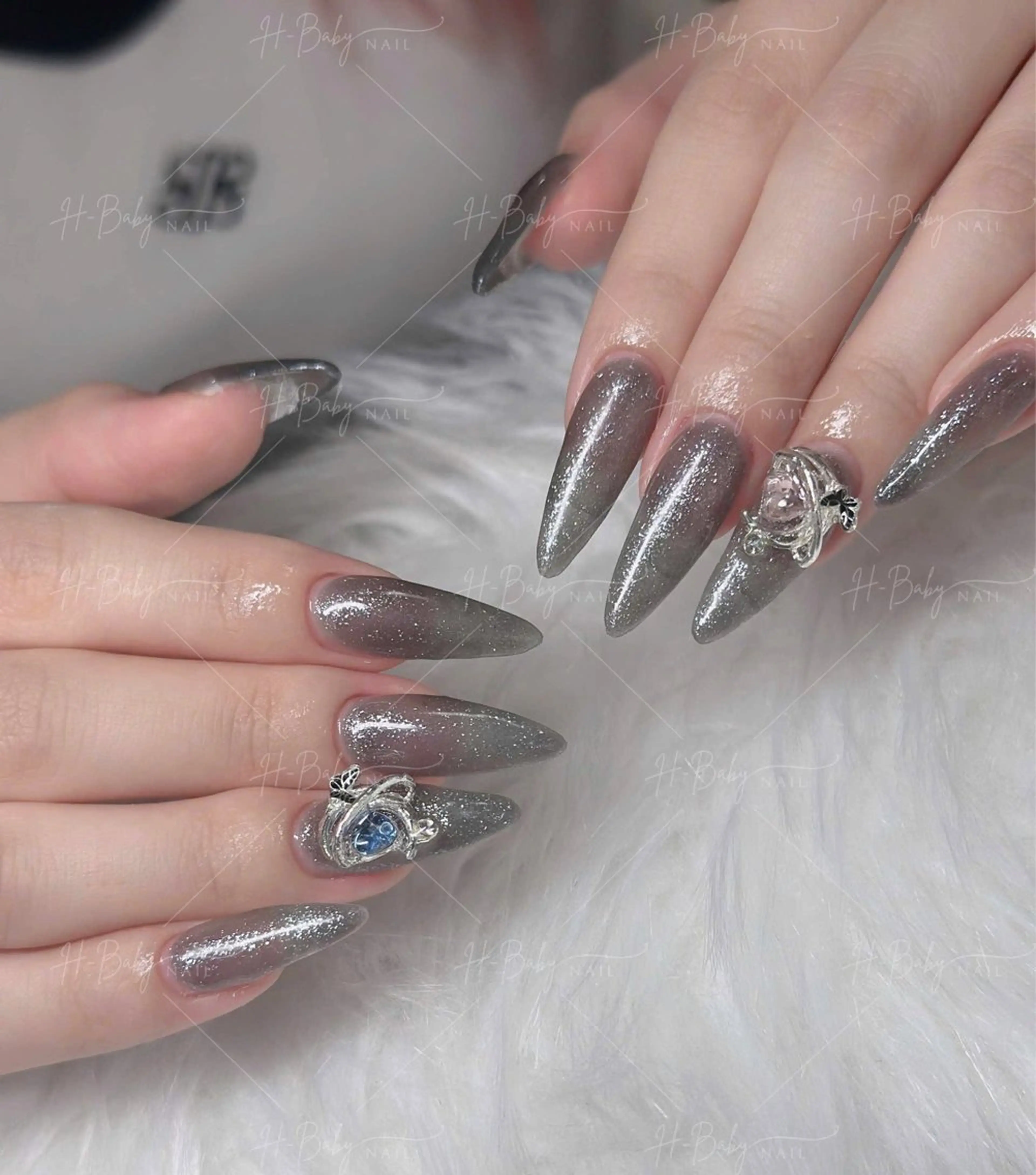 ネイル フレンチネイル ジェルネイル ハロウィン キラキラネイル 韓国ネイル H.baby Nail Salonのネイルデザイン