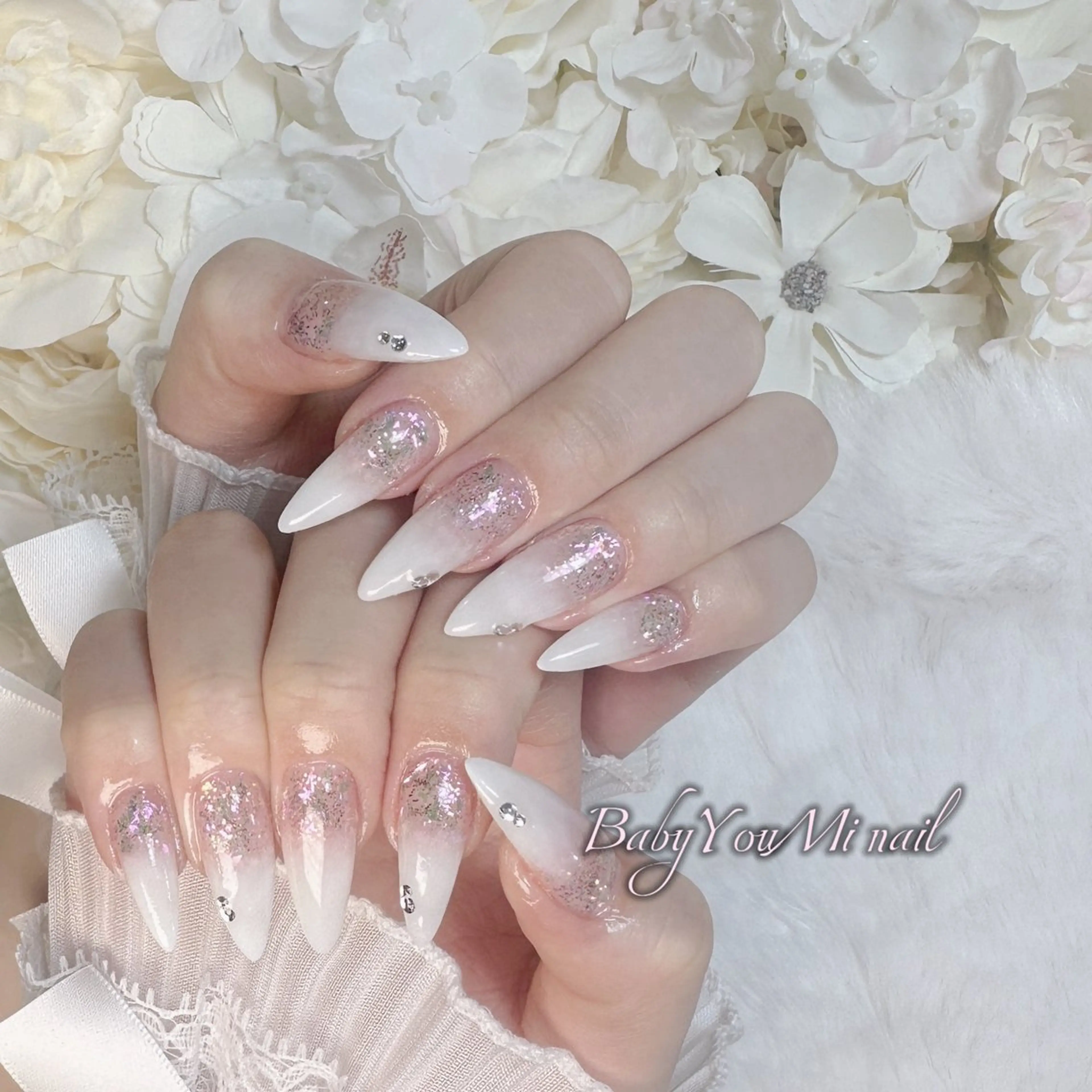 ネイル オーロラネイル 成人式 フットネイル フレンチネイル ジェルネイル ハンドネイル ハンドケア BabyYouMi nailのネイルデザイン