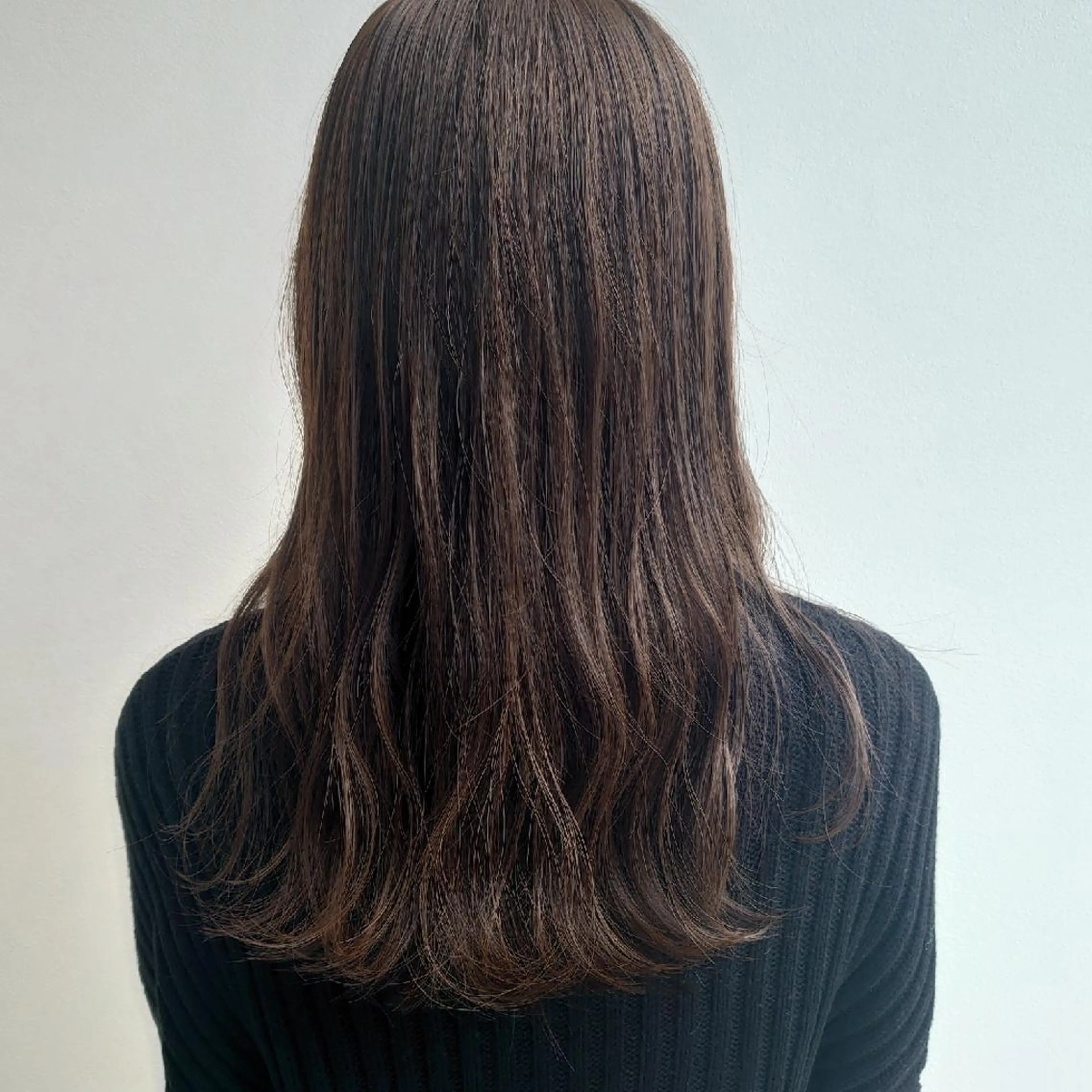 カラー セミロング トリートメント 髪質改善/ブリーチ 田代 龍我のヘアスタイル