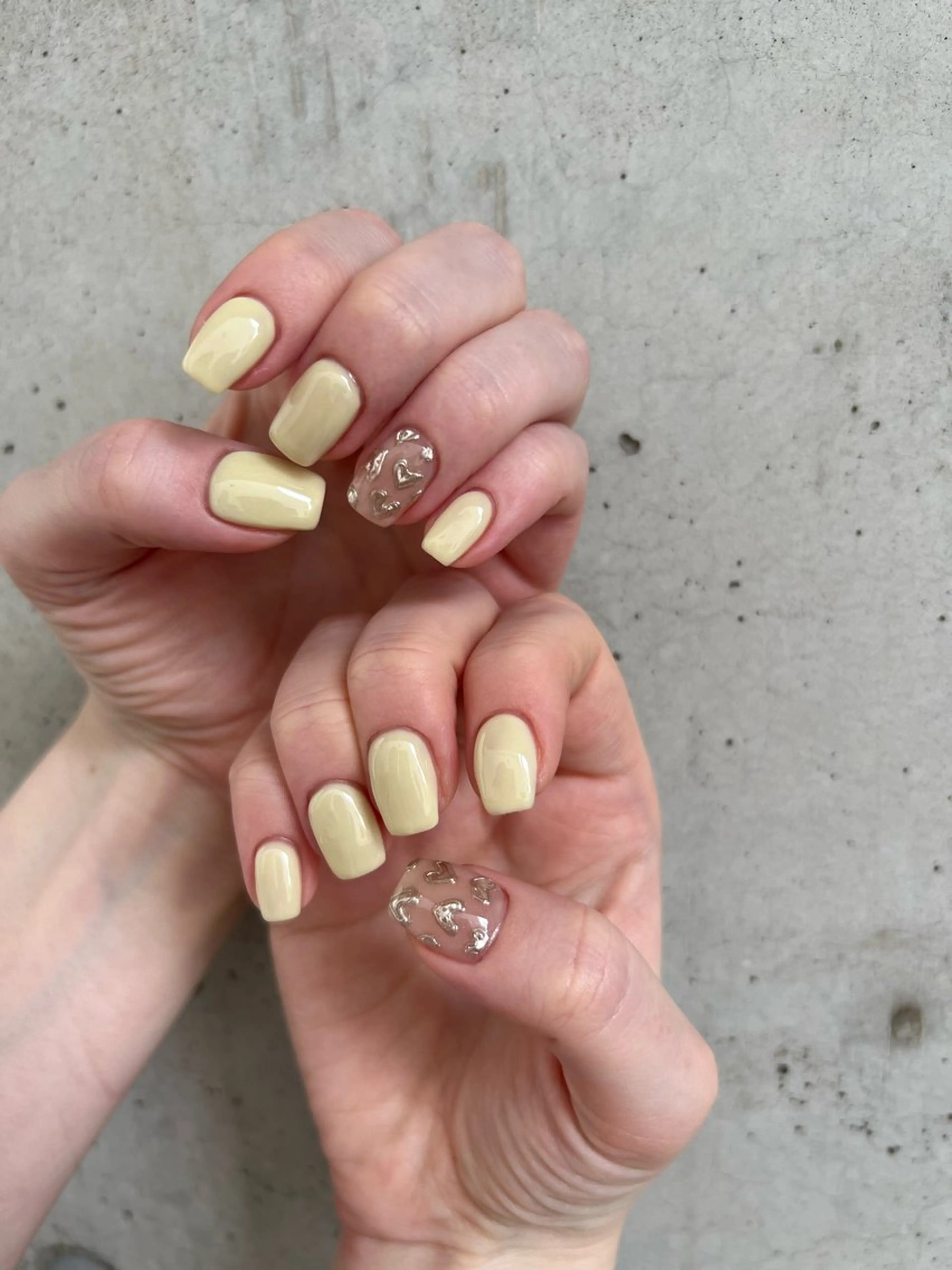 ネイル 持ち込み ニュアンスネイル 黄色 Charme. NOBUKOのネイルデザイン