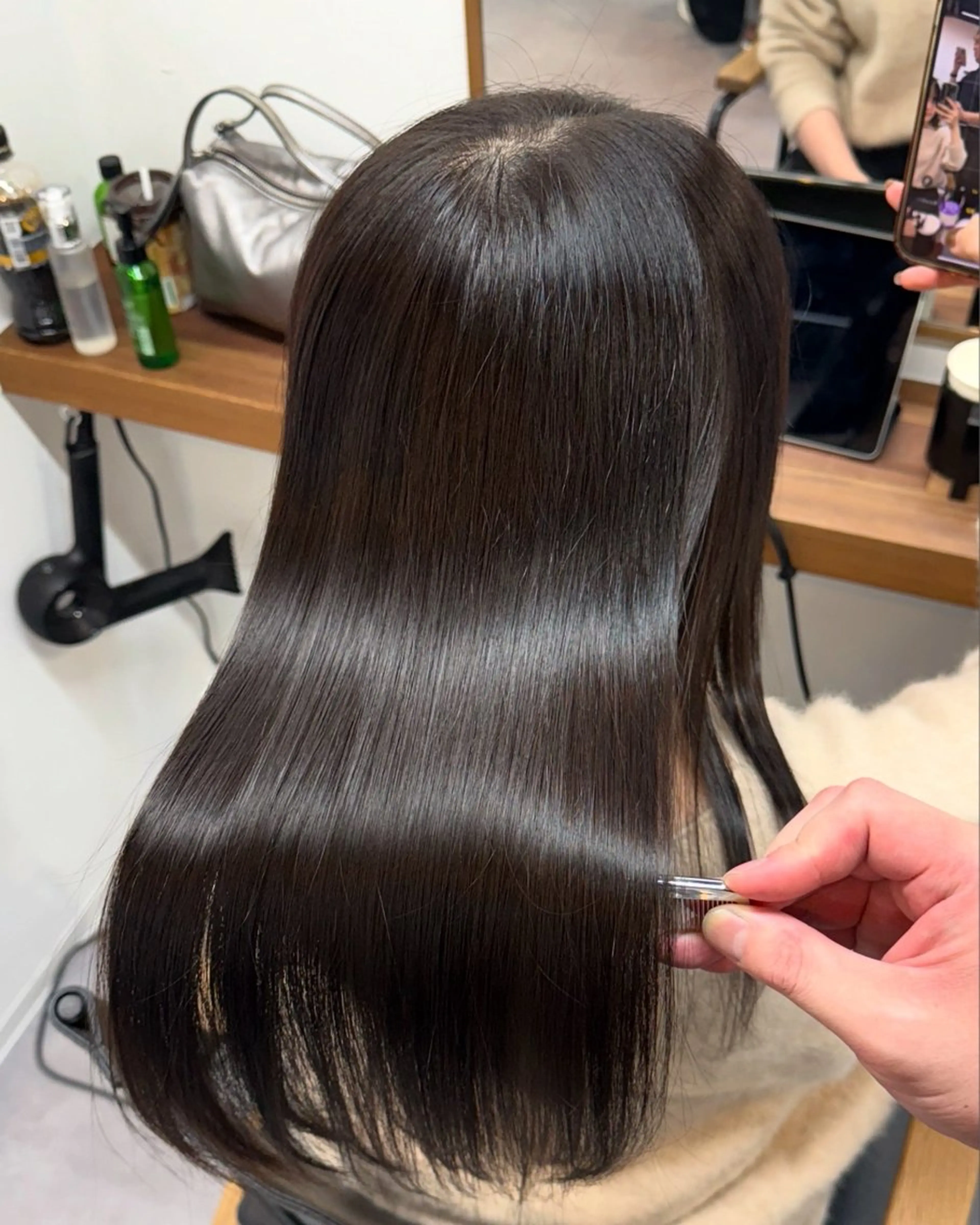 セミロング 縮毛矯正クロスパーマ 益子達也のヘアスタイル