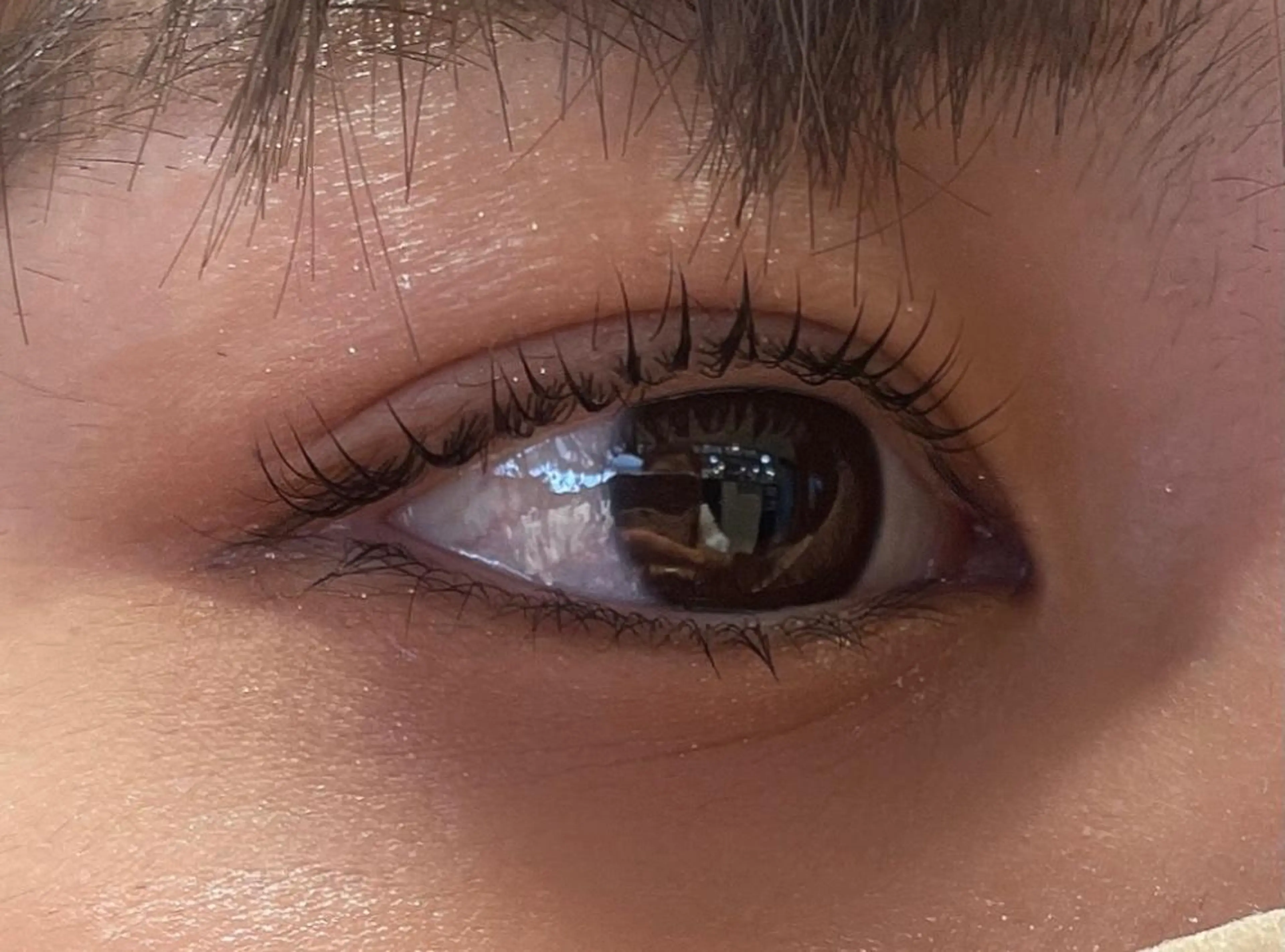 マツエク・マツパ まつげパーマ マツパ レイヤーカット✖️ 柔らかベージュカラーのヘアスタイル