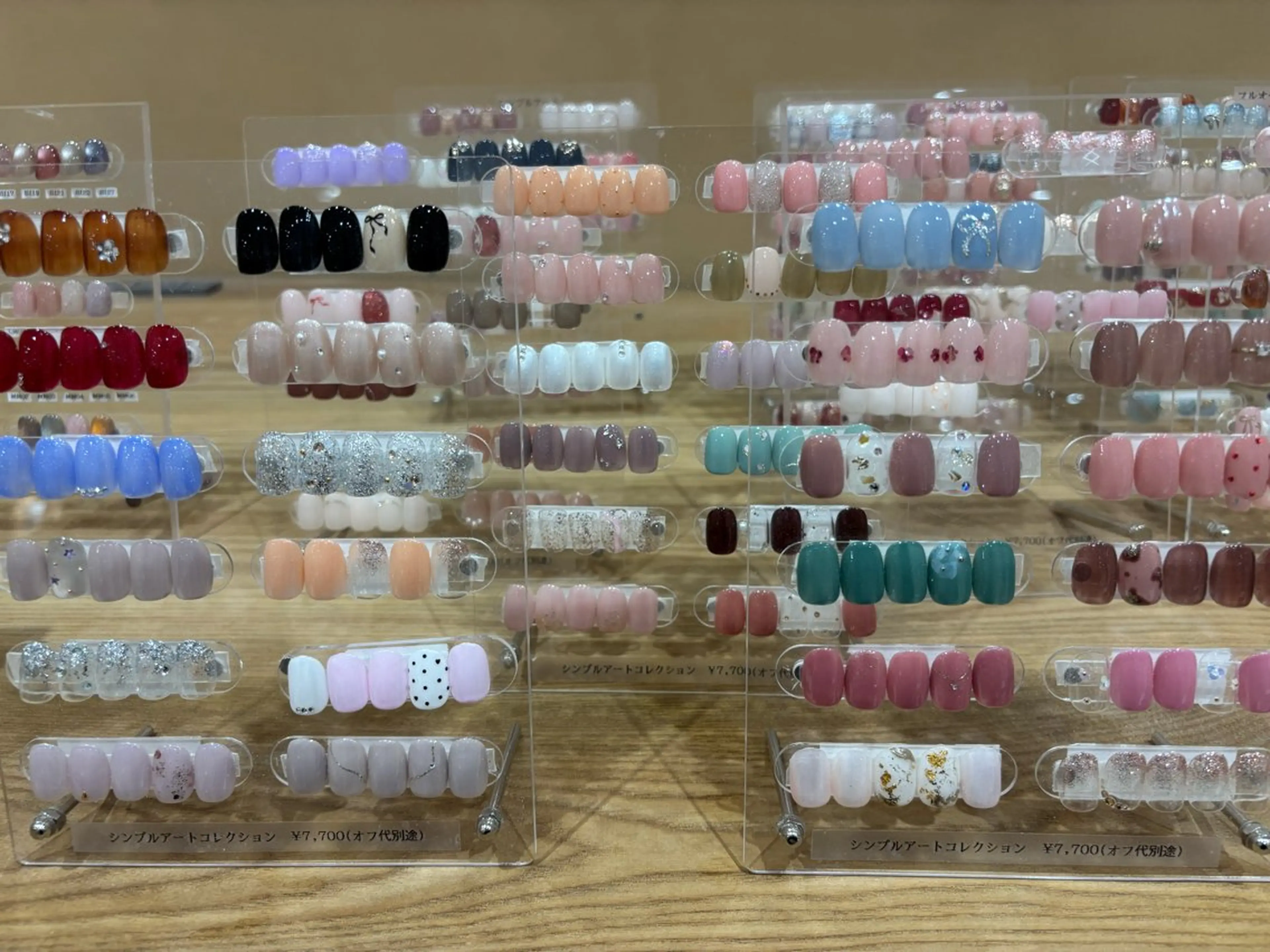 ハンドジェルネイルオフあり(フィルイン)シンプルアートコース°ʚ🎀ɞ°.の写真