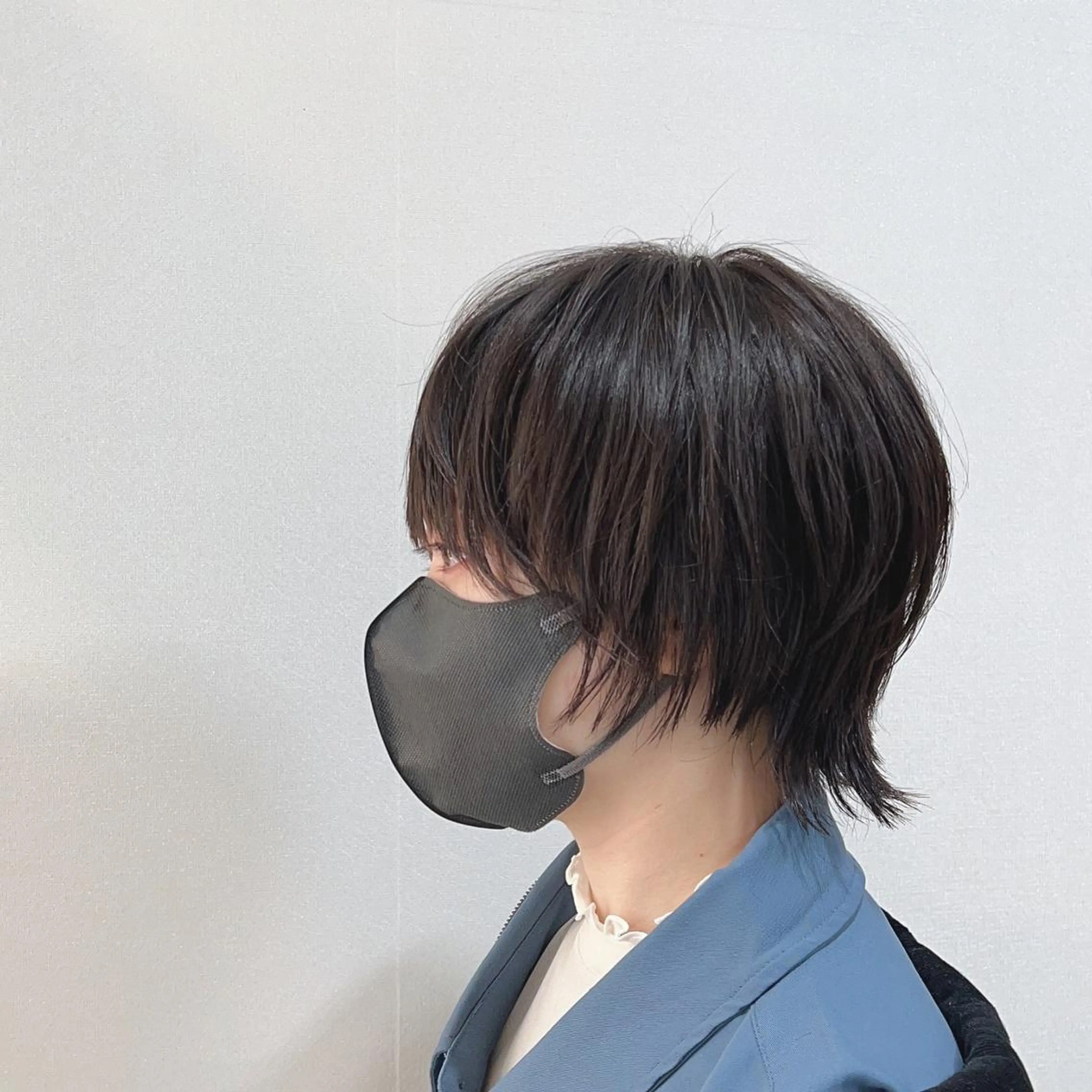 ショート ハッシュ・ウルフ🐺 小顔レイヤー松山直史のヘアスタイル