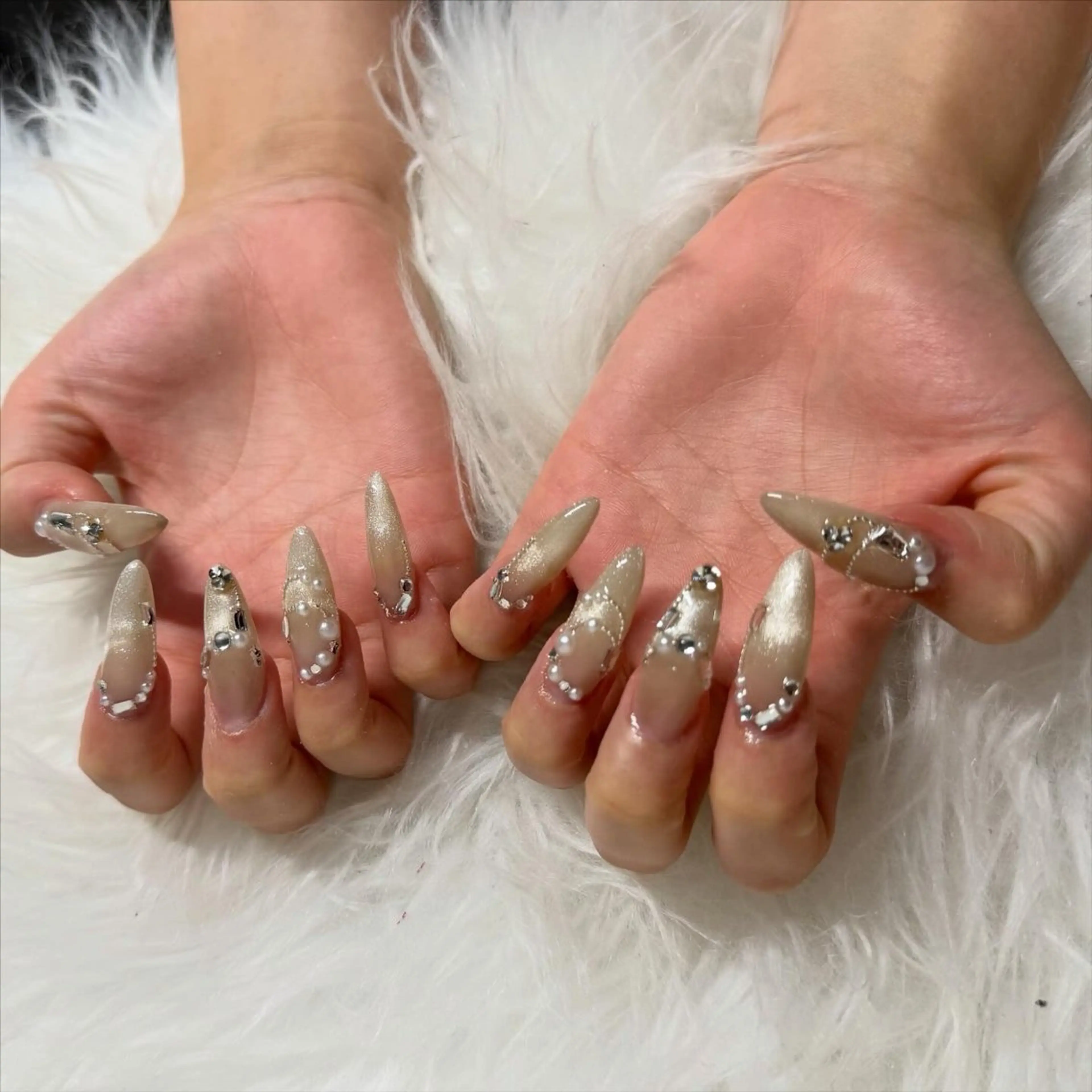 ロング ハンドネイル mao .のネイルデザイン