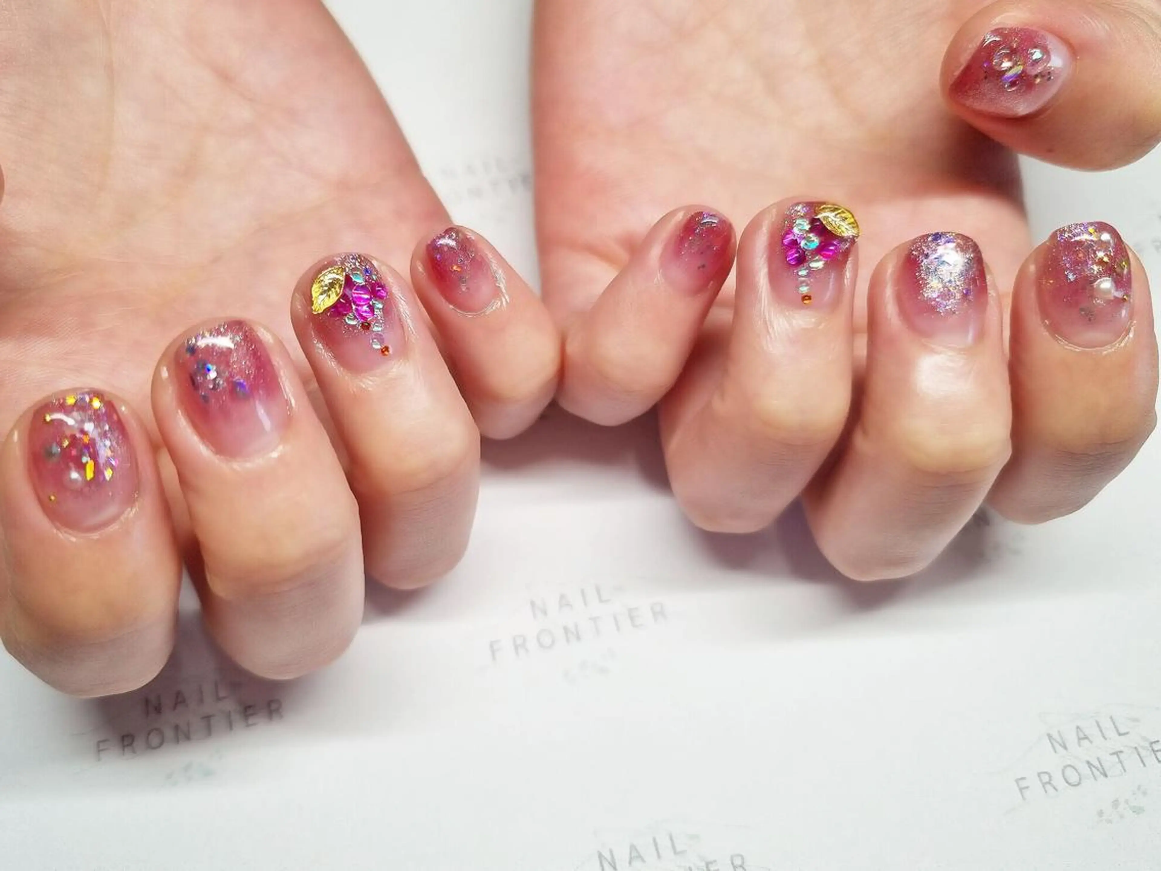 ネイル 吉祥寺🌟 ネイルフロンティアのネイルデザイン