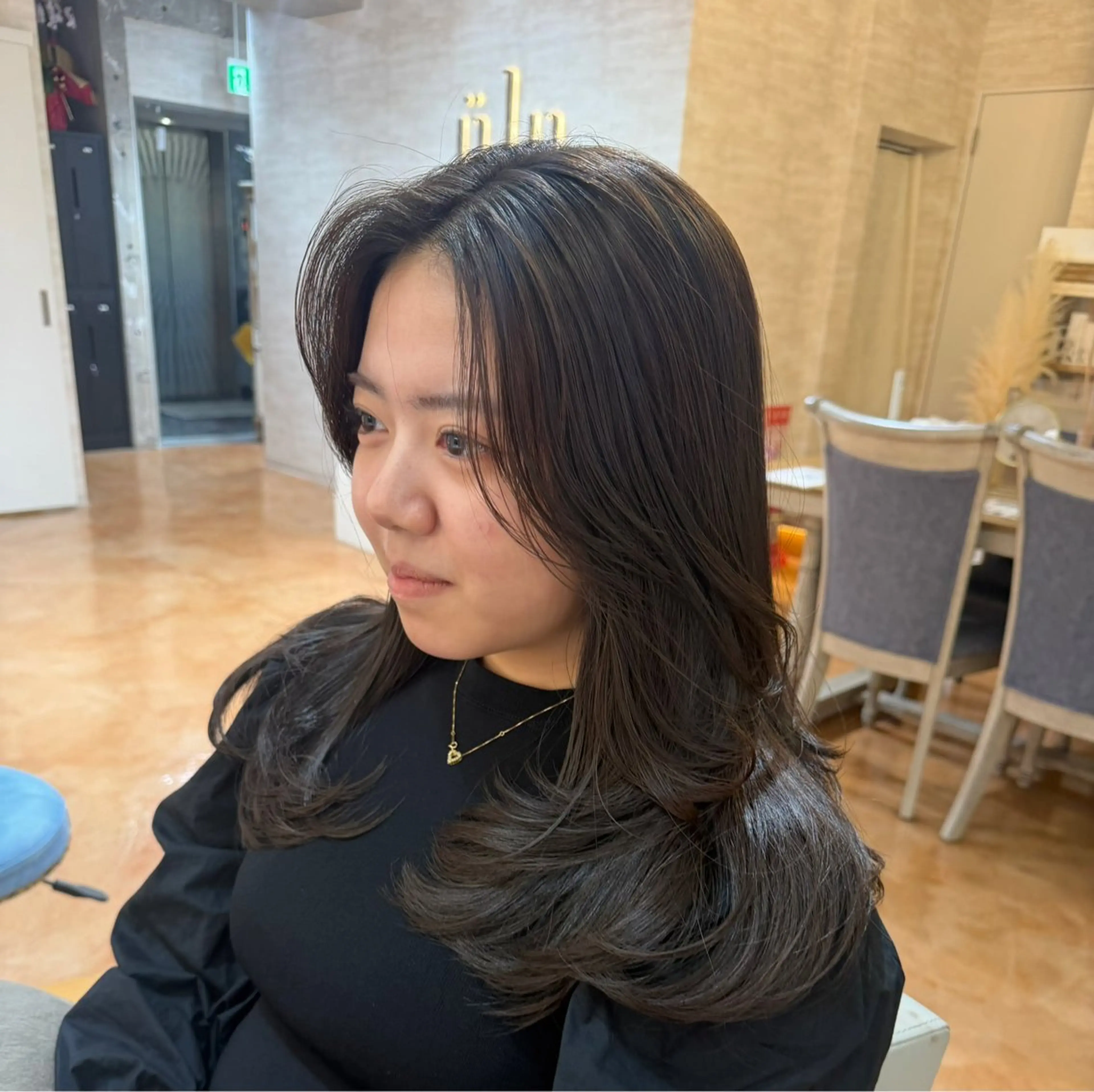 ロング レイヤーカット 北川大輔🌟 小顔レイヤーカットのヘアスタイル