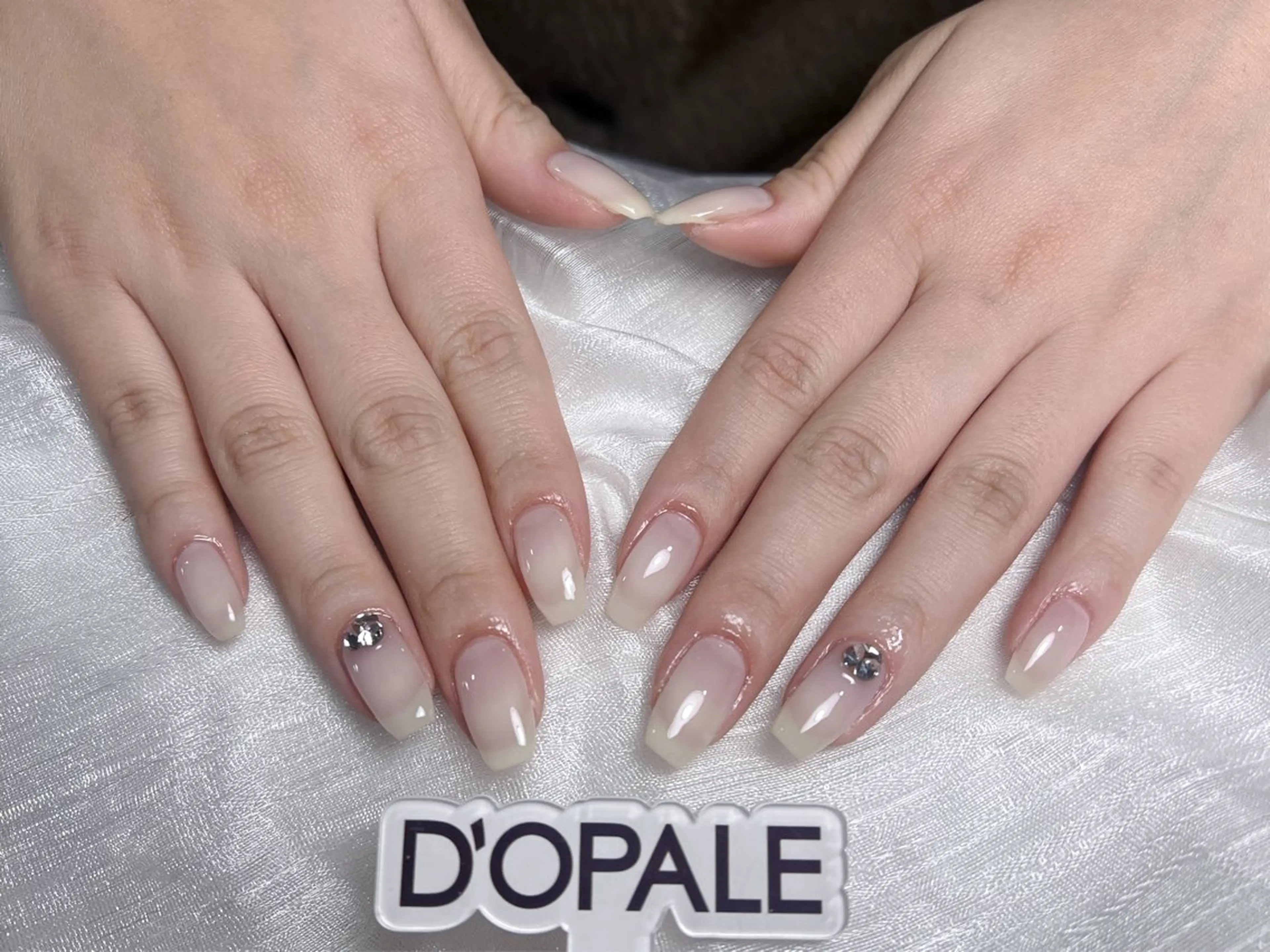 ネイル ジェルネイル グラデーション 韓国ネイル ミラーネイル 夏ネイル 長さ出し専門店 上野kkのネイルデザイン