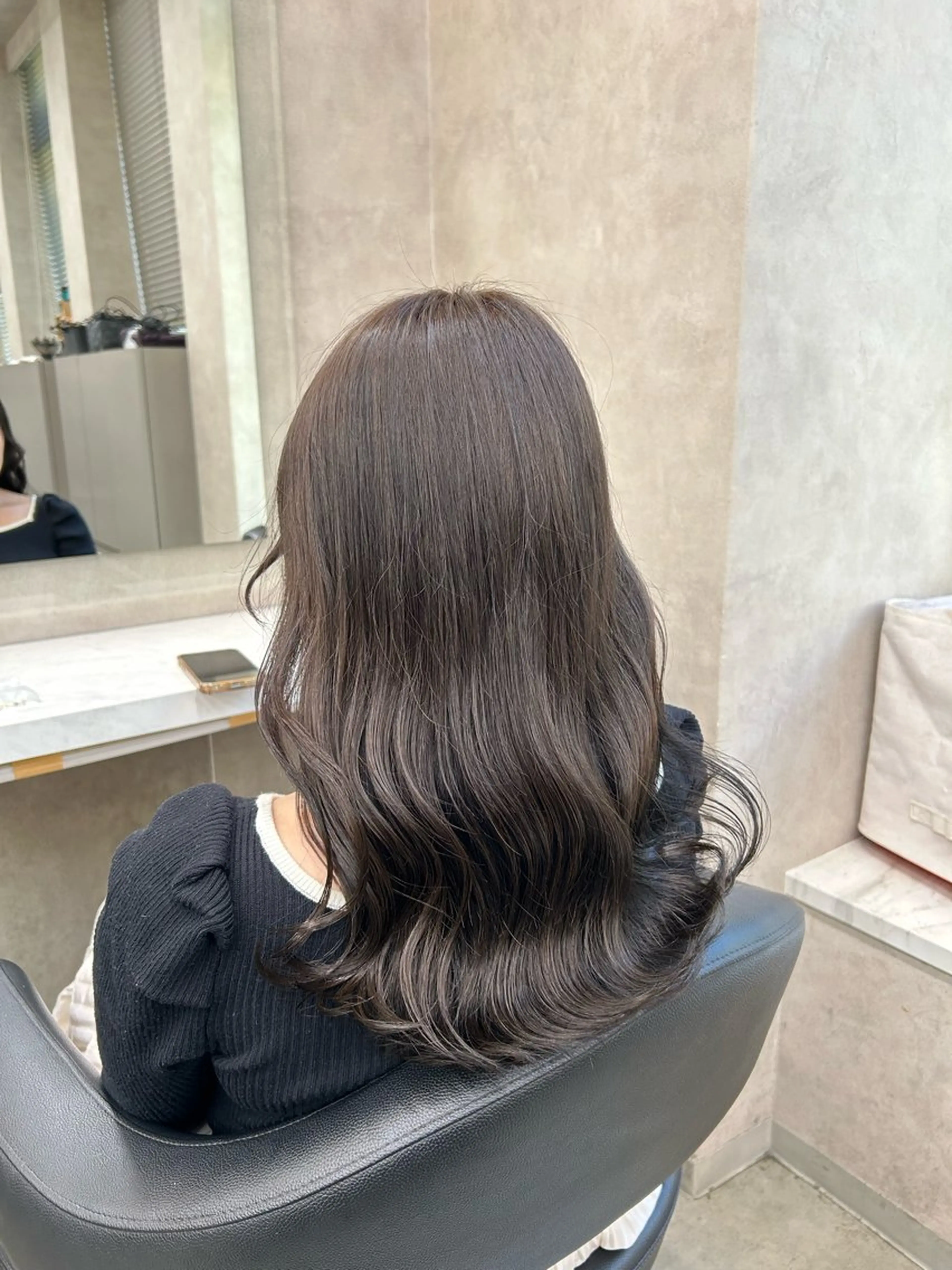 セミロング カラー パーマ ヘアアレンジ メンズ キッズ 🦋韓国レイヤー｜ 透明感グレージュ🦋のヘアスタイル