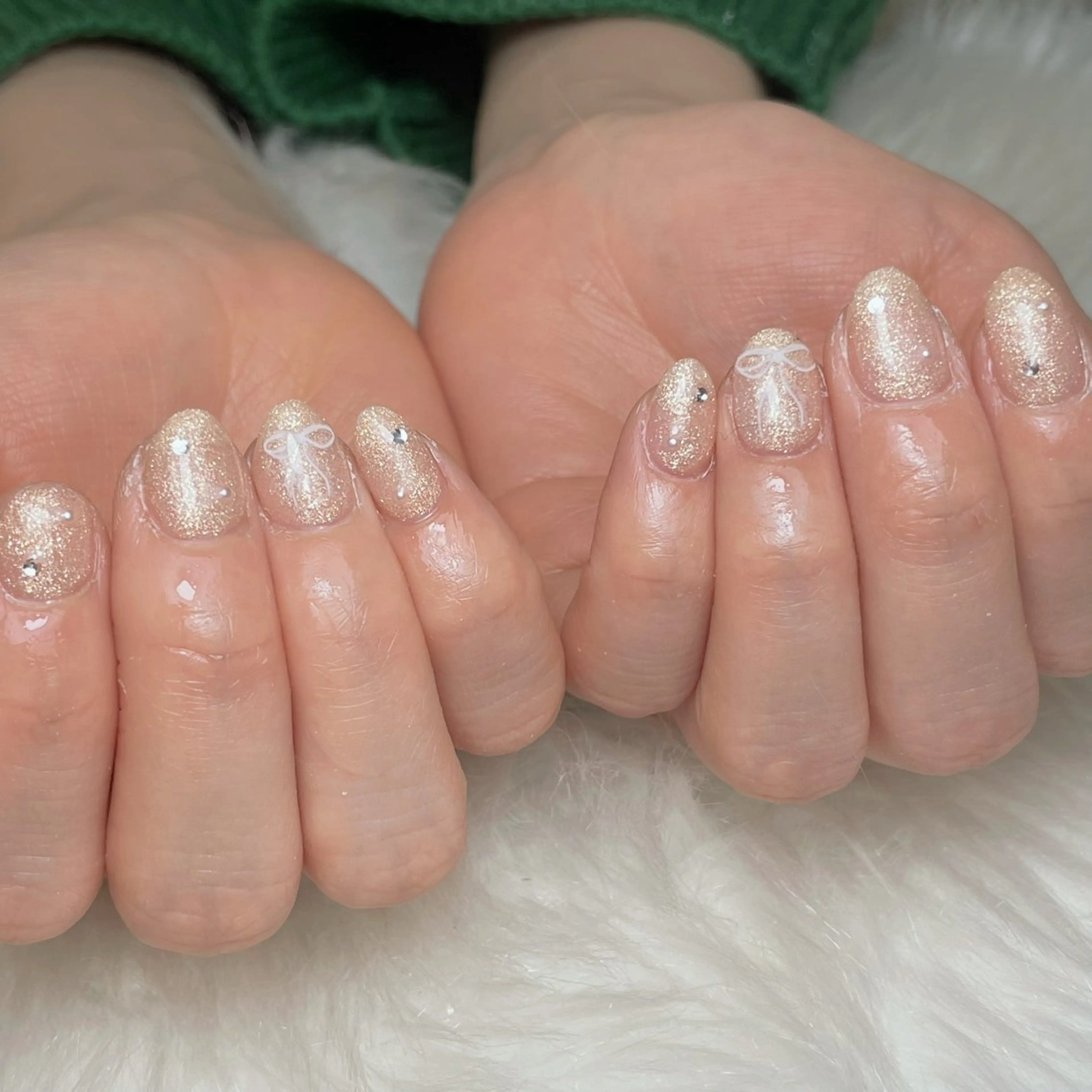 ネイル リボン エルバイノリコ 円谷(つむらや)のネイルデザイン