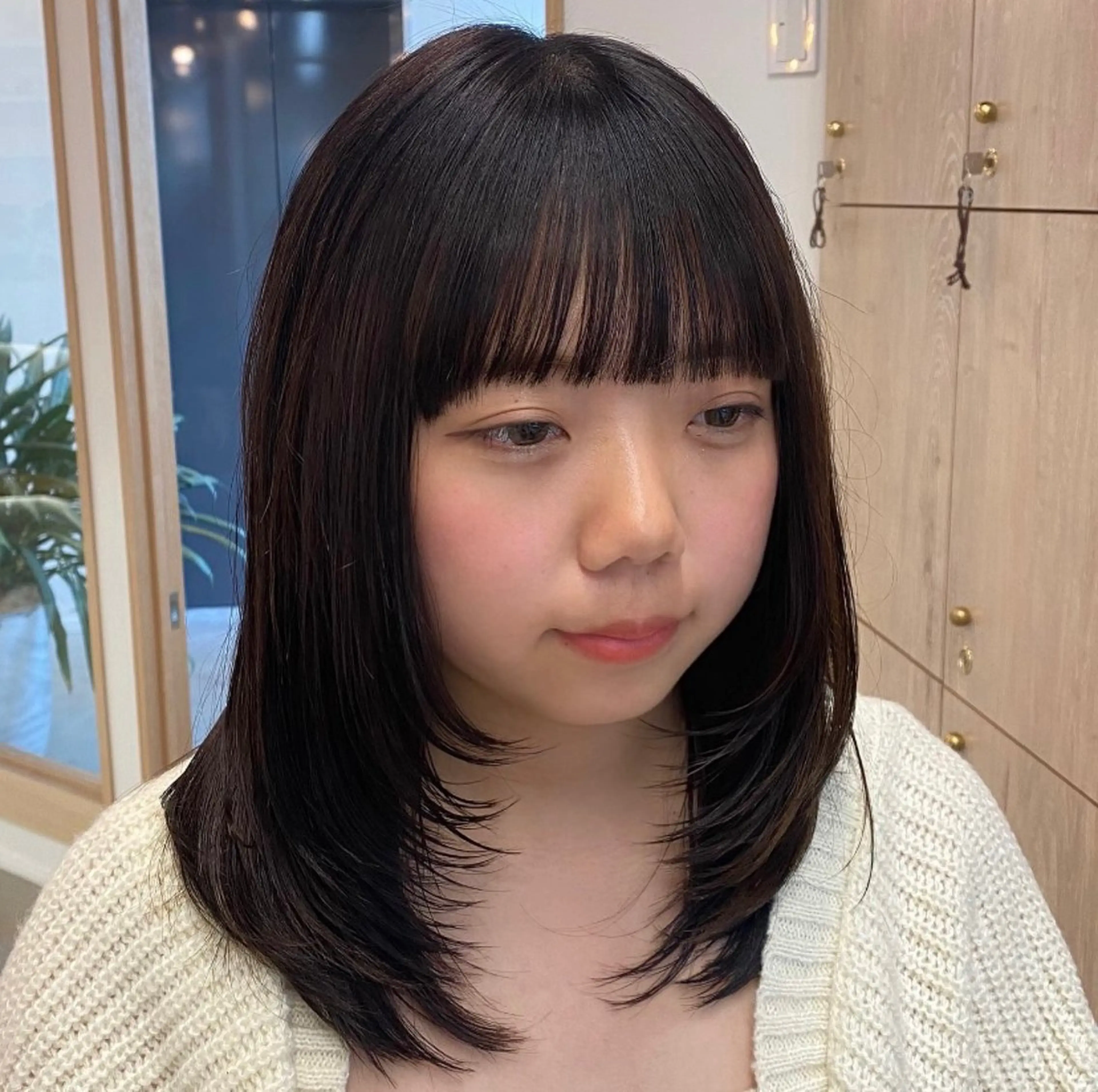 セミロング レイヤーカット sanae /透明感カラーのヘアスタイル