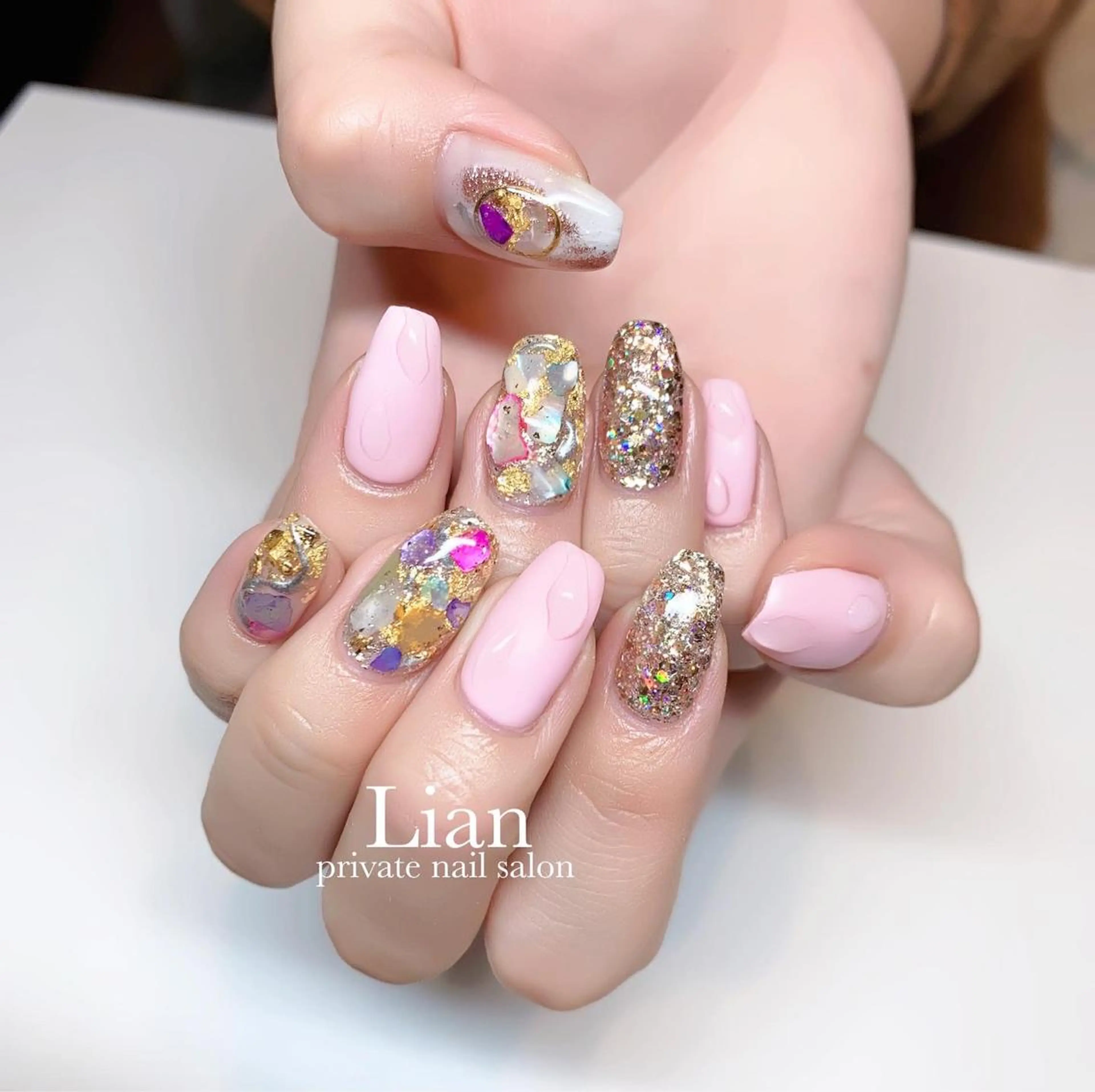 ネイル キラキラネイル ラメ(グリッター) ピンク nailsalon Lenoaのネイルデザイン