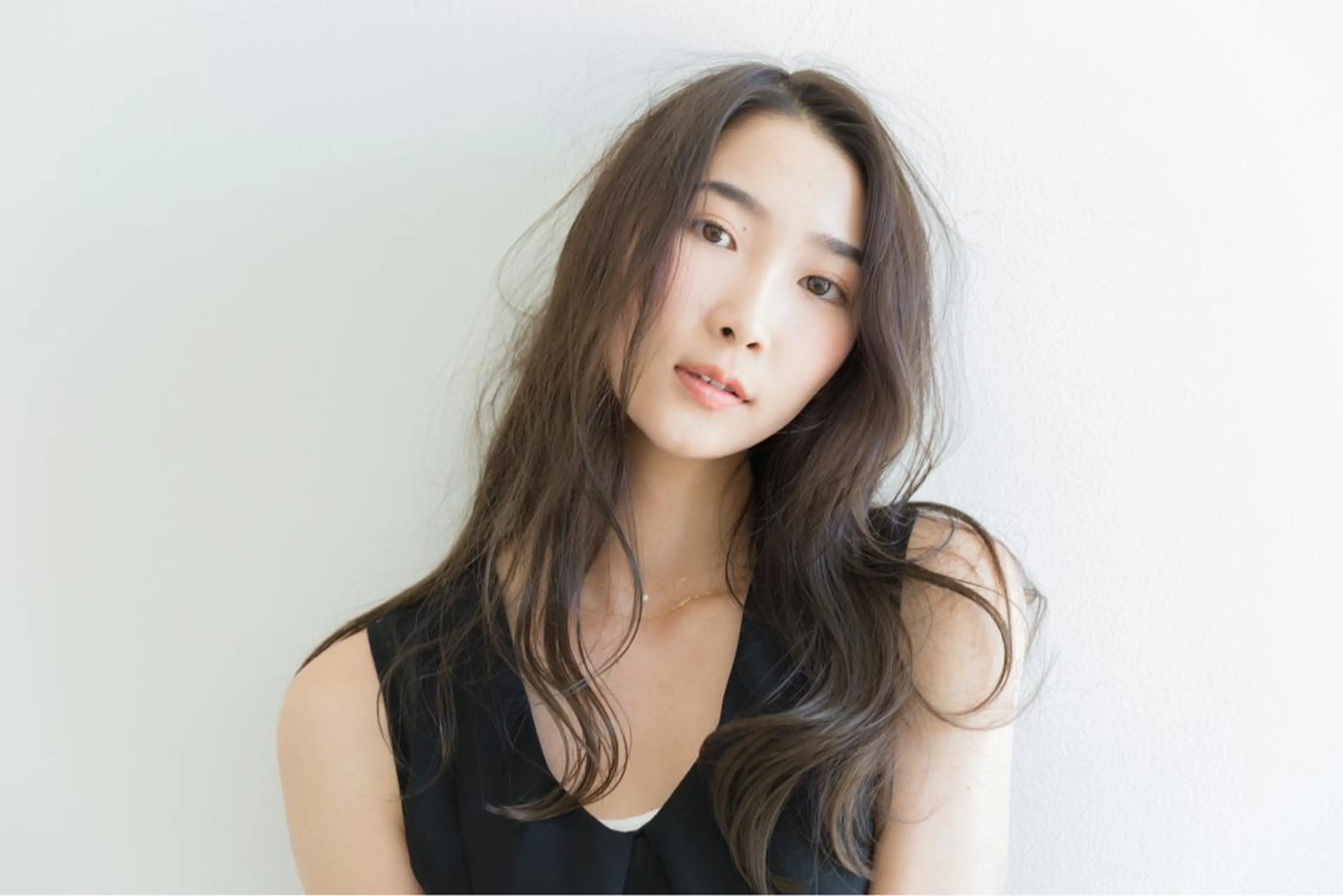 ロング カラー ツジガキ ユウスケのヘアスタイル