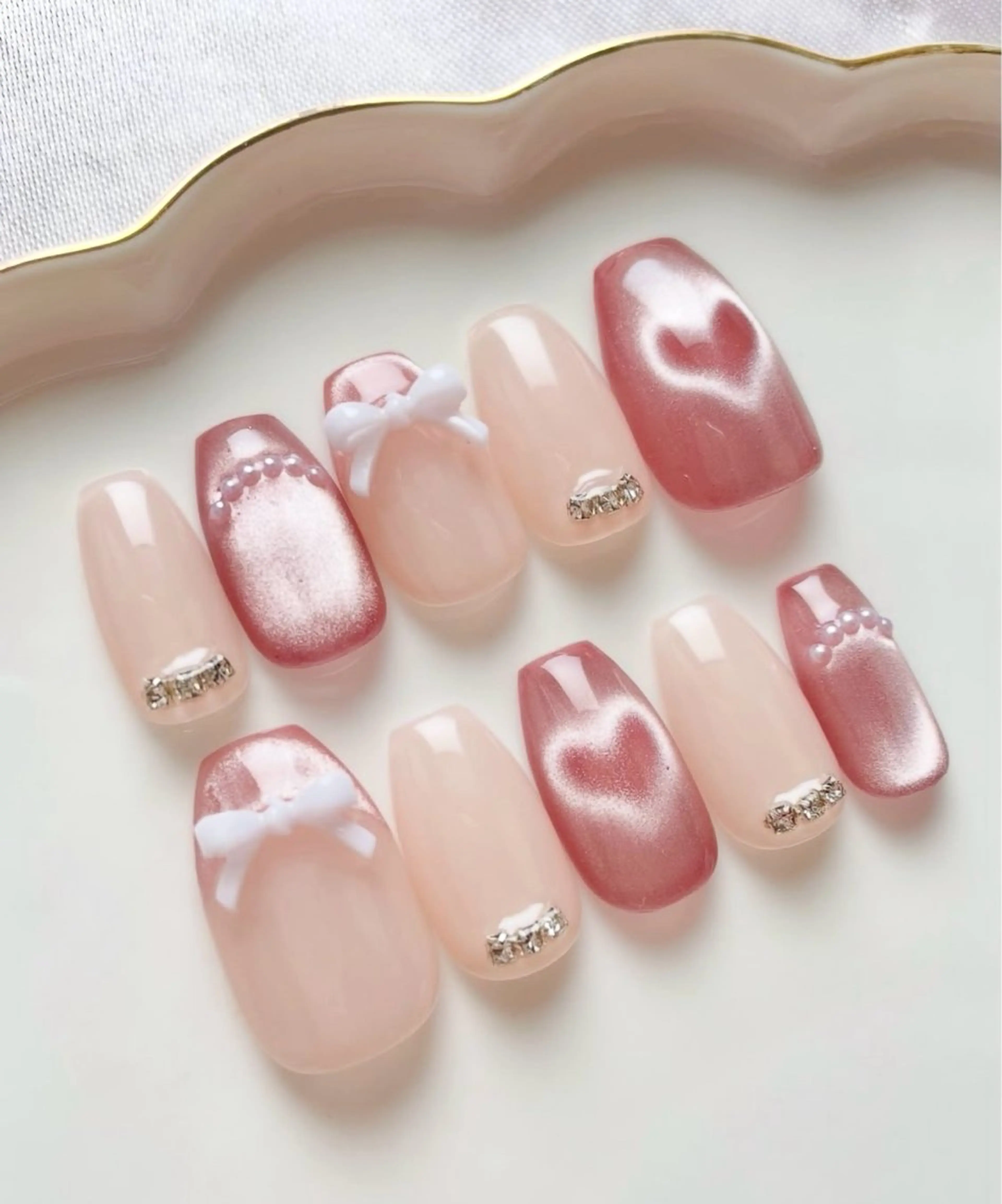 ネイル 持ち込み JISOO ANA.CHUOのネイルデザイン