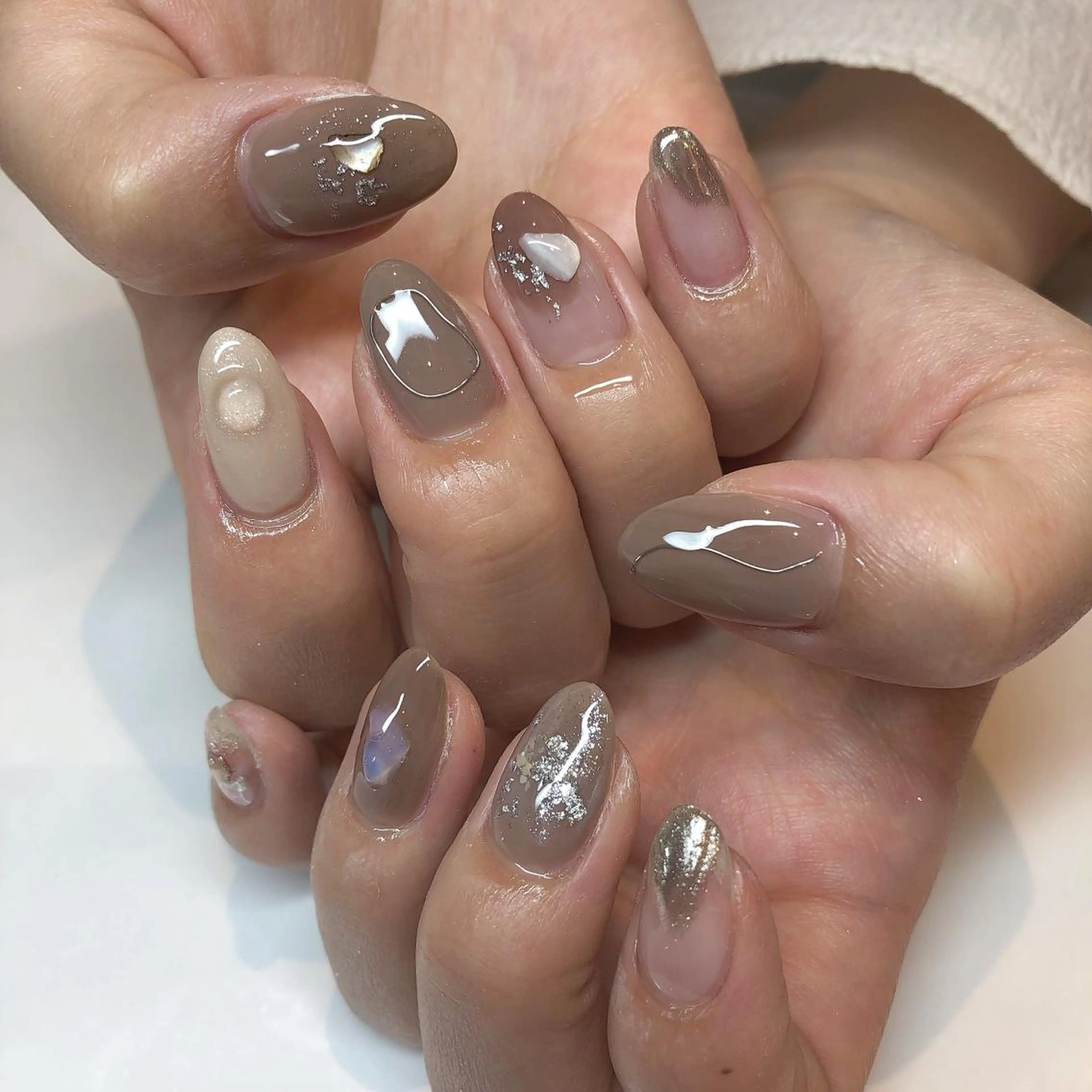 ネイル ブラウン ニュアンスネイル ハンドネイル 鶴田୨ৎmaison de NALIのネイルデザイン