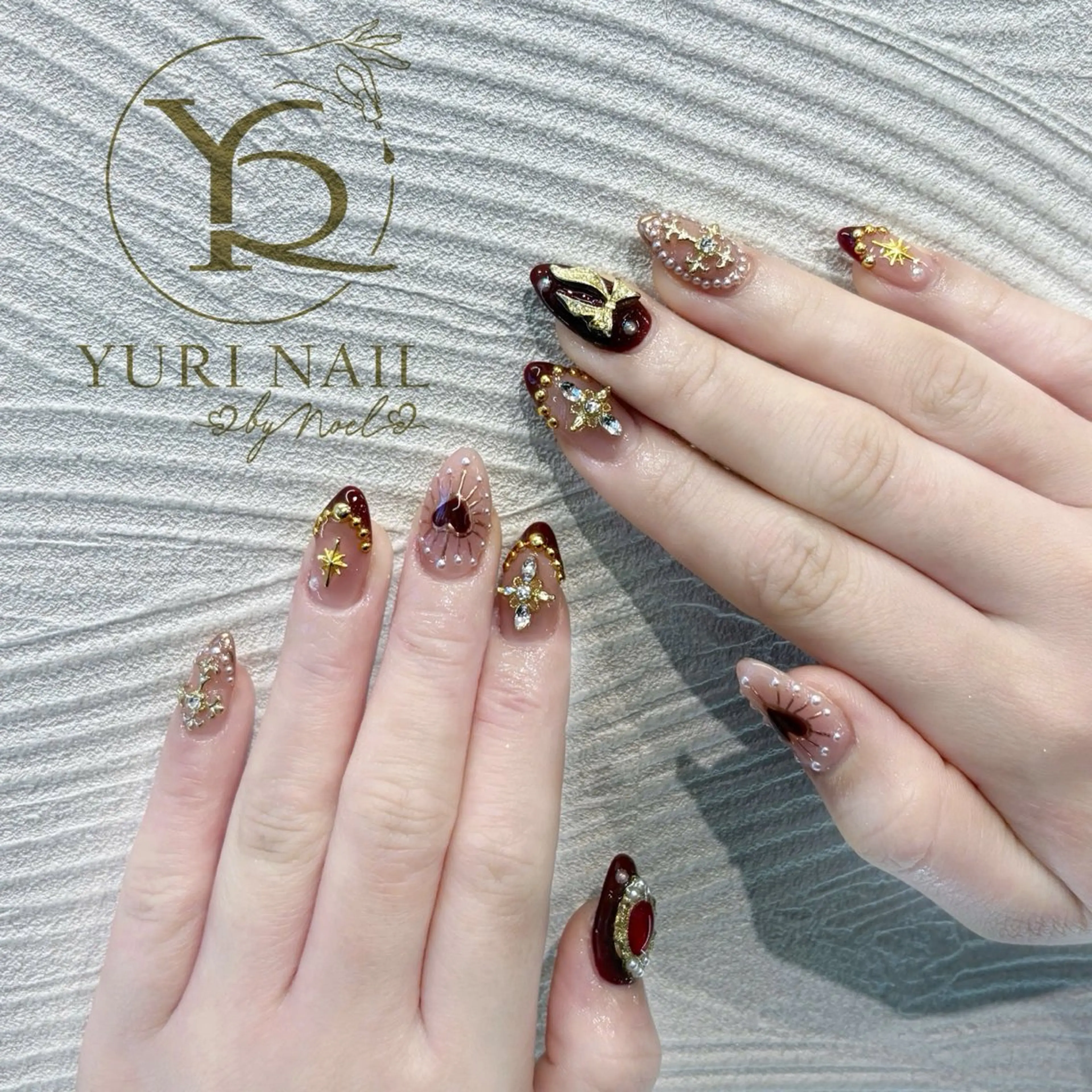 ネイル チークネイル フットネイル フレンチネイル 韓国ネイル マグネットネイル ハンドネイル フットネイル ハンドケア YURI Nail NARITAのネイルデザイン