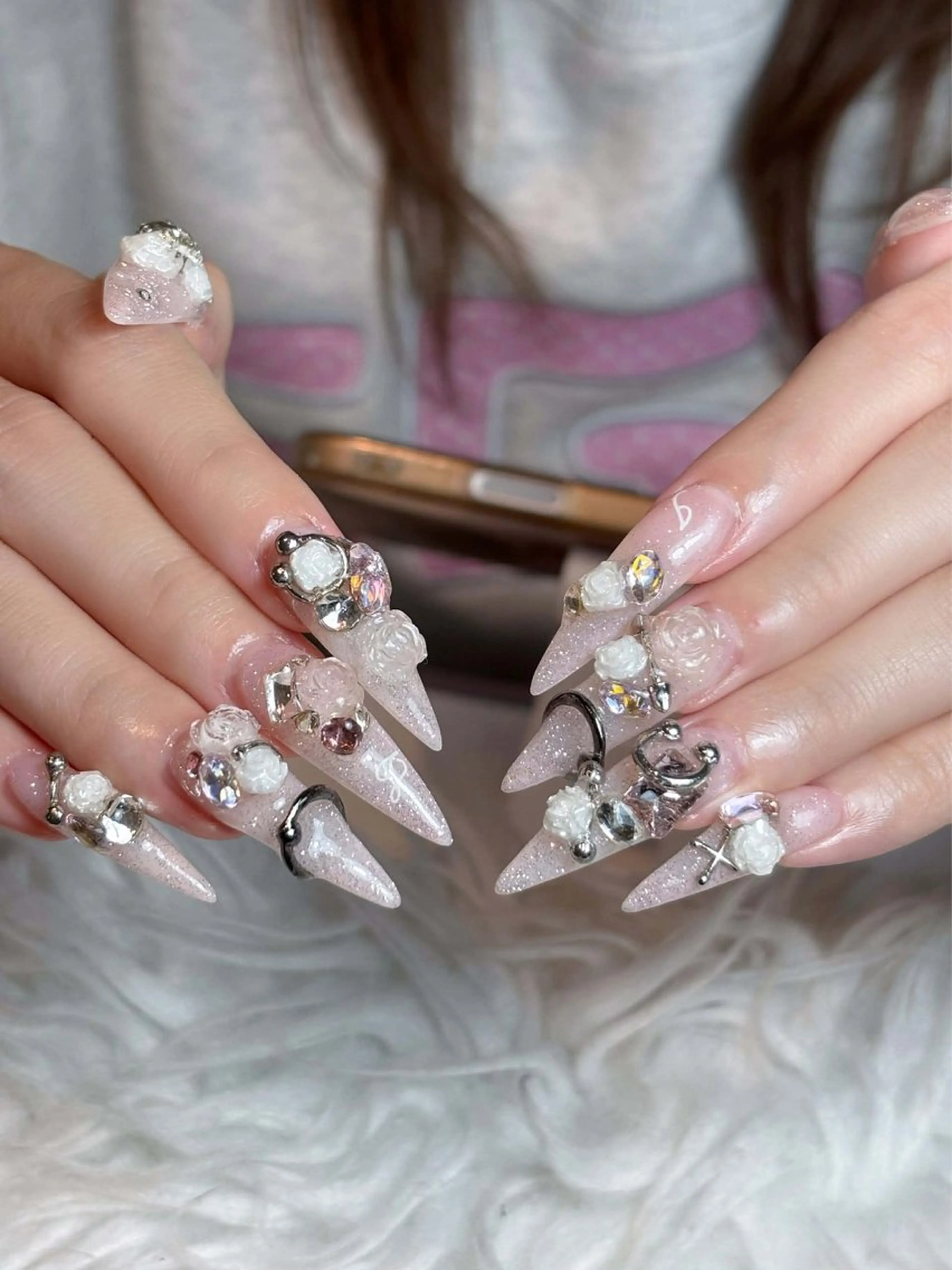ネイル チークネイル ドット フレンチネイル グラデーション ハート ハンドネイル Julli NailStudioのネイルデザイン