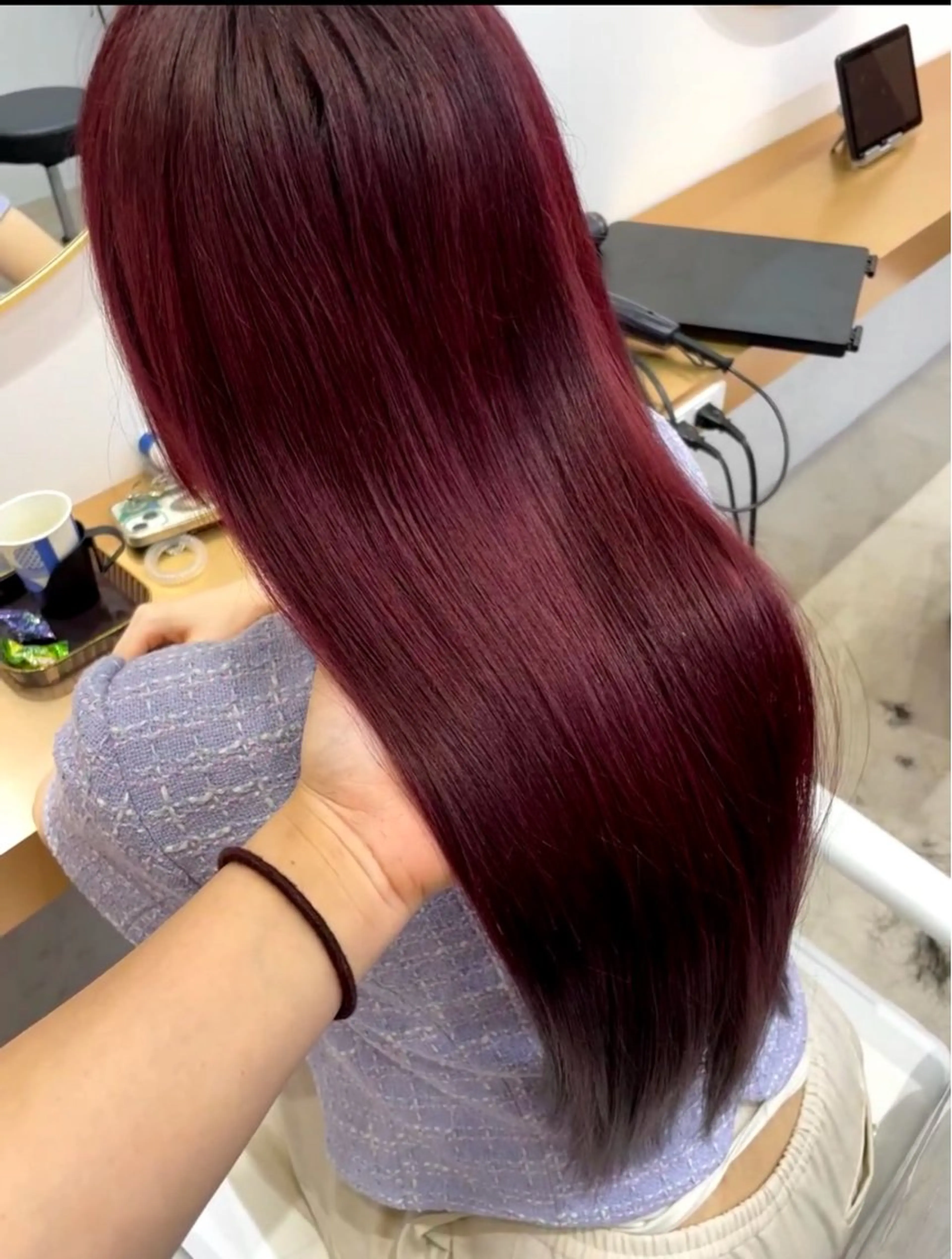 ロング ワンホンレイヤー 福岡天神RAIRAのヘアスタイル