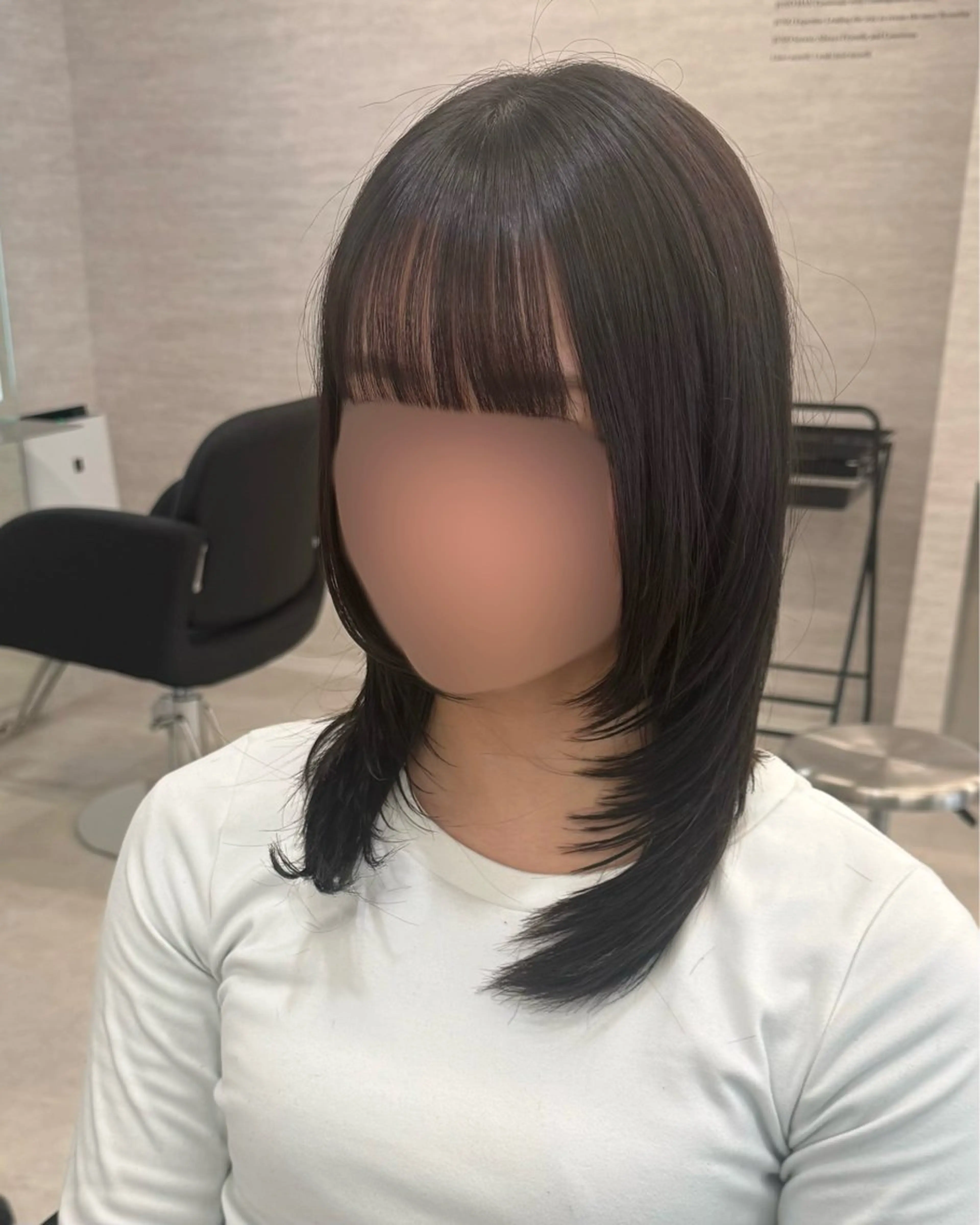 セミロング レイヤーカット 韓国リアルハッシュ レイヤーカットのヘアスタイル
