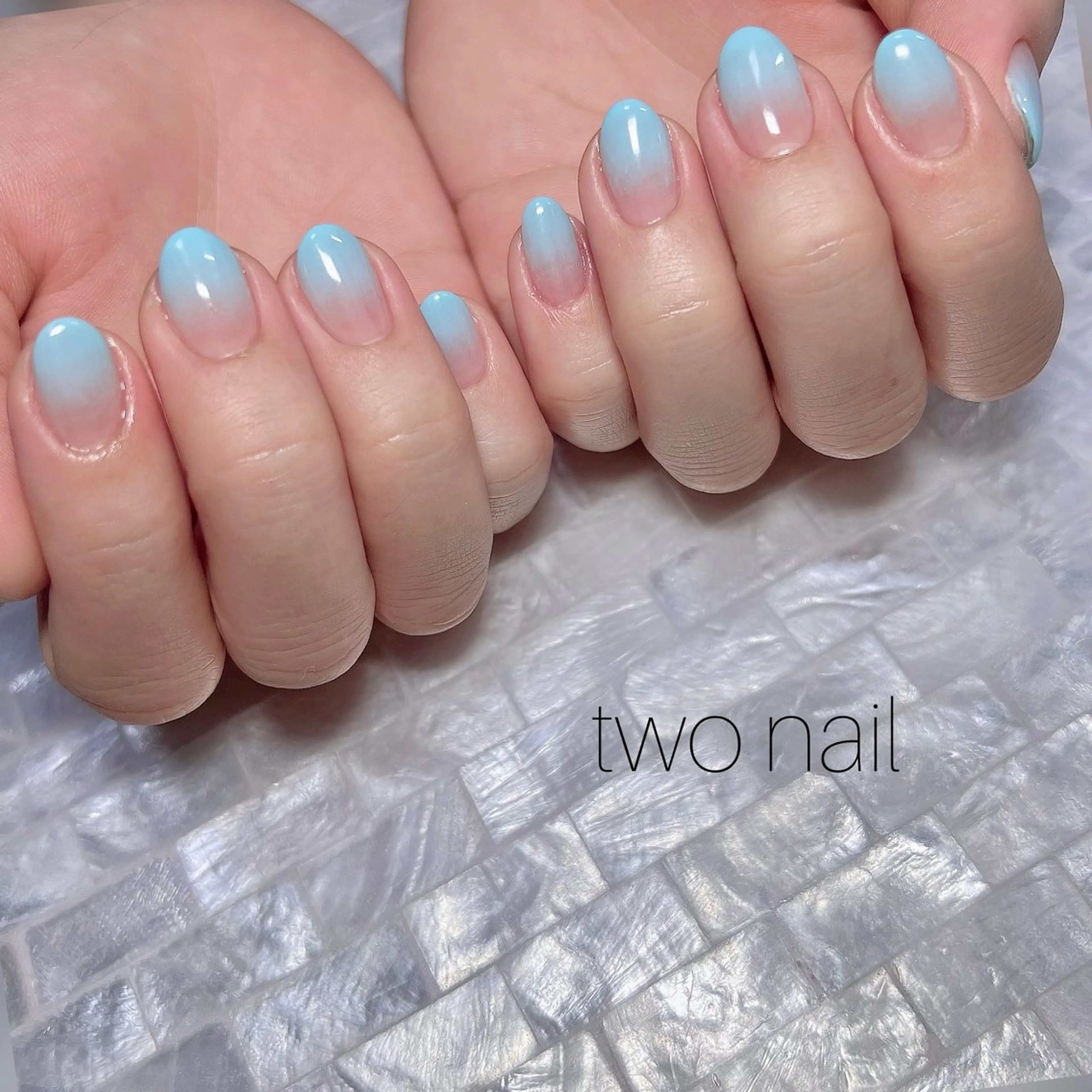 ネイル ネイルチップ ホワイト ハンドネイル two nailのネイルデザイン