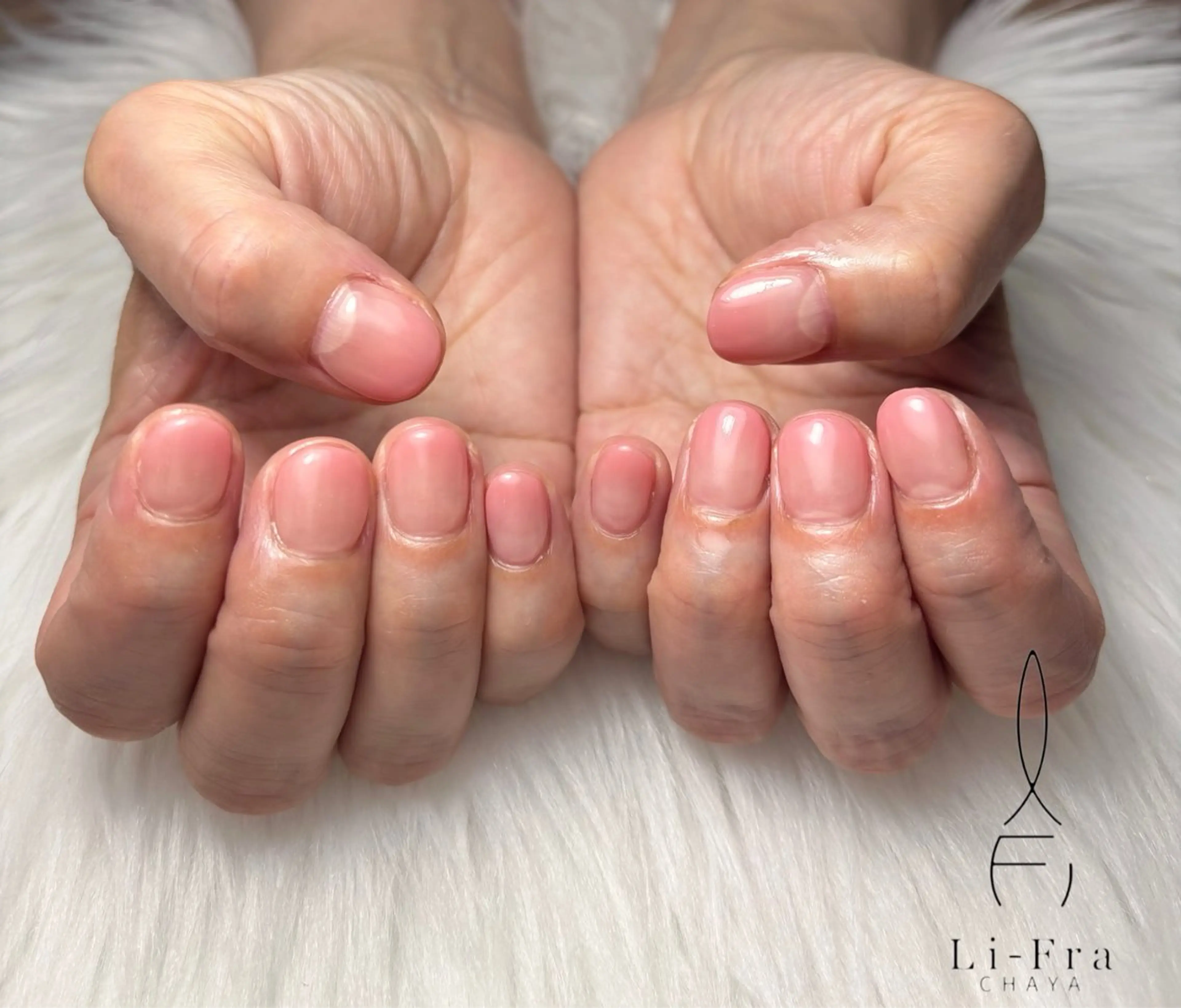 ネイル グラデーション lifra MOKAのネイルデザイン