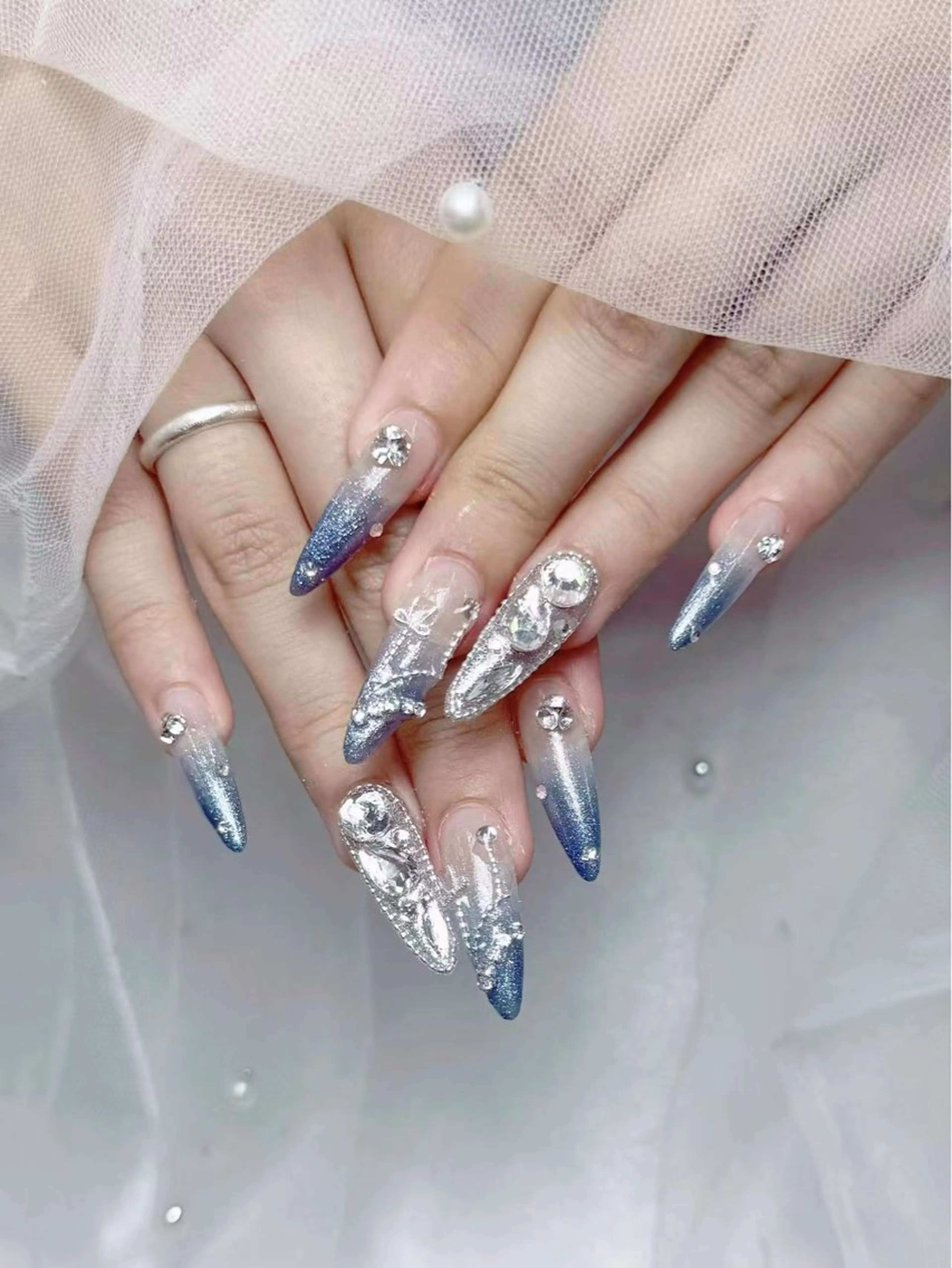 ネイル チョウ チョウのネイルデザイン