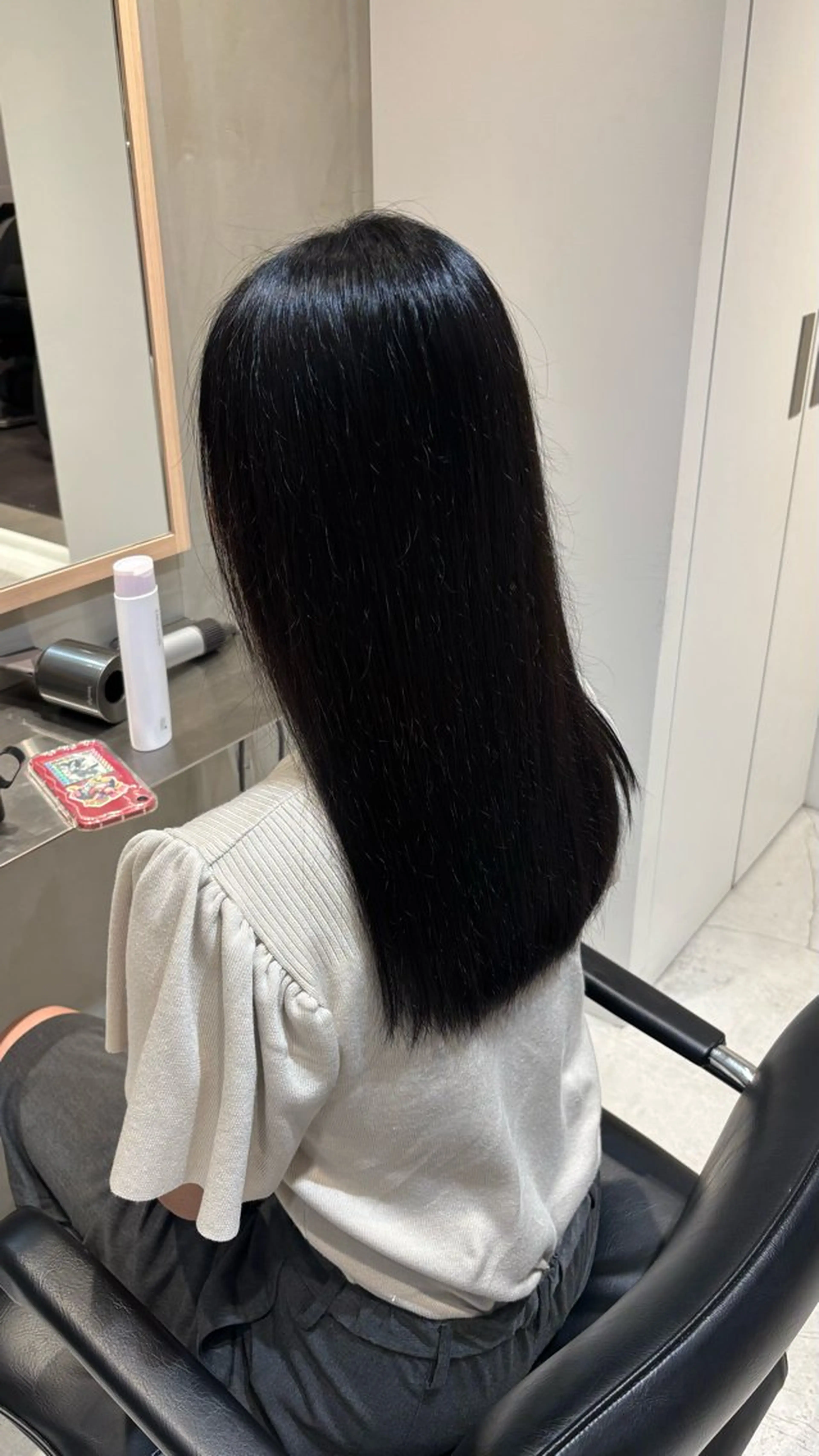 カラー 塔尾 真那のヘアスタイル