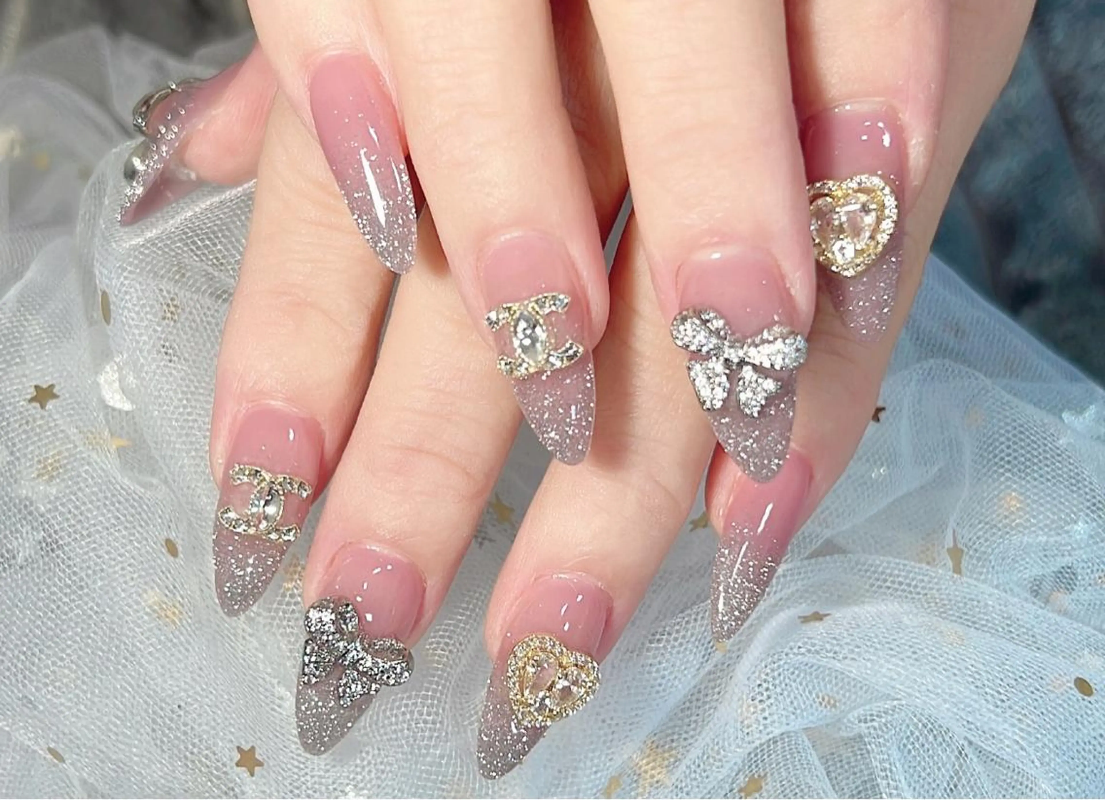 スカルプ　つけ放題、やり放題(オフ、甘皮処理込み)の写真