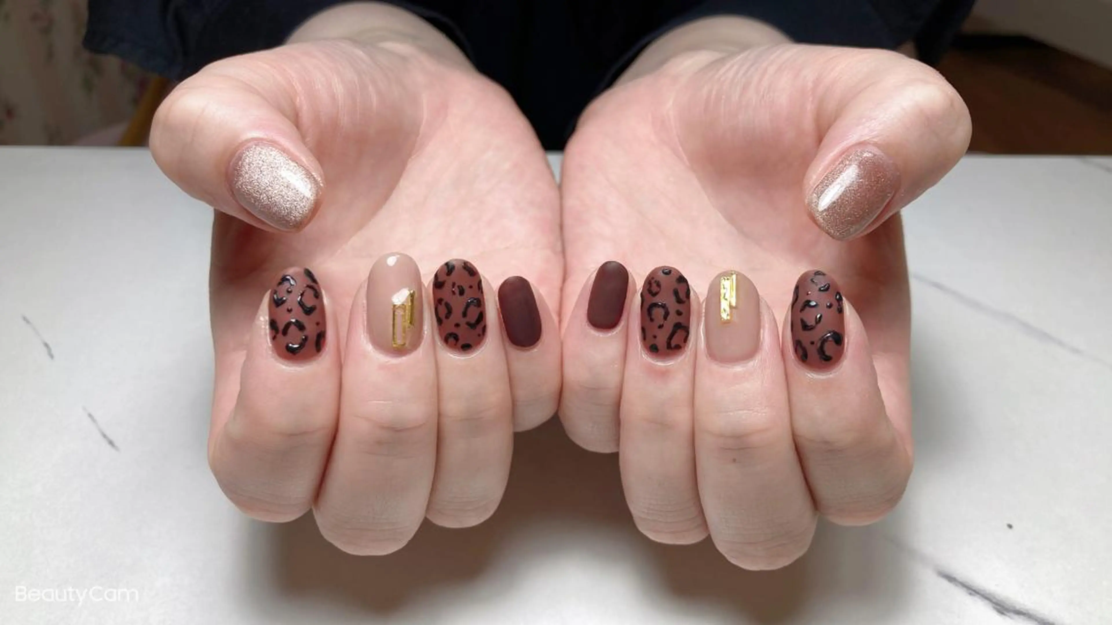 ネイル ewt miniのマツエク・マツパデザイン