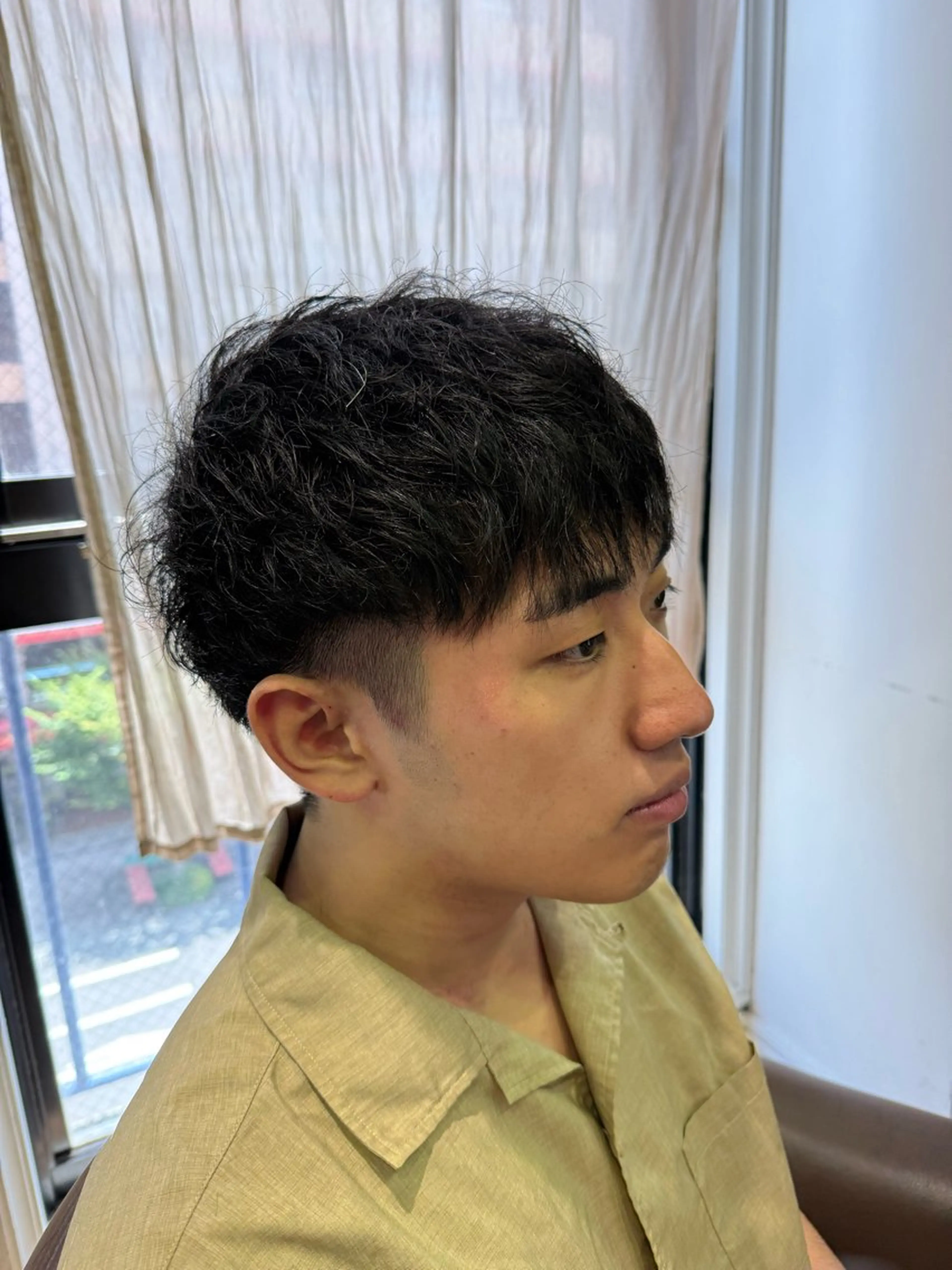 ショート メンズ くせ毛 ショートヘア 溝口 槙里也のヘアスタイル