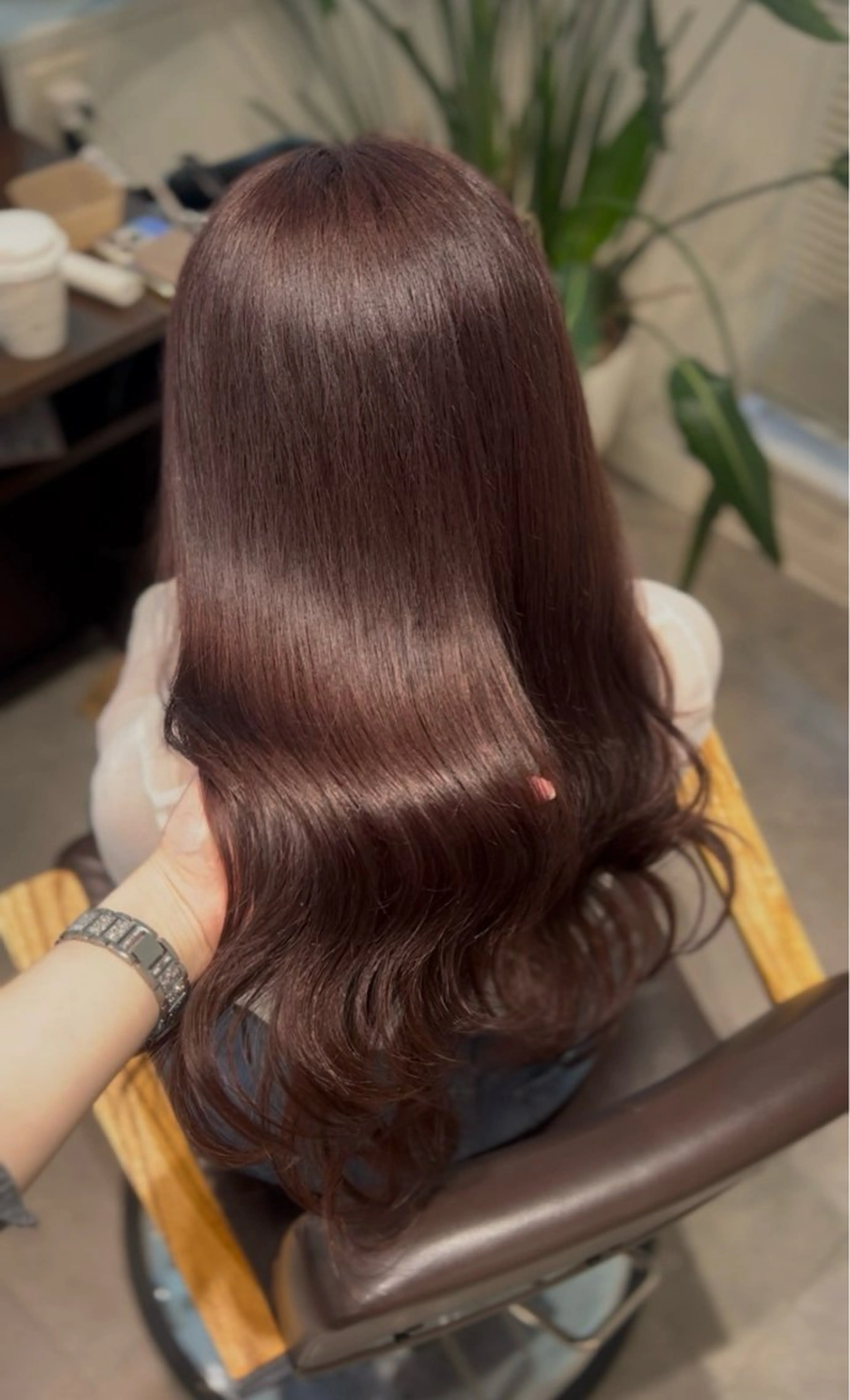 ロング ピンクブラウン レイヤーカット カット ヘアカラー トリートメント Ami♡表参道/艶髪 ピンク/盛れカットのヘアスタイル