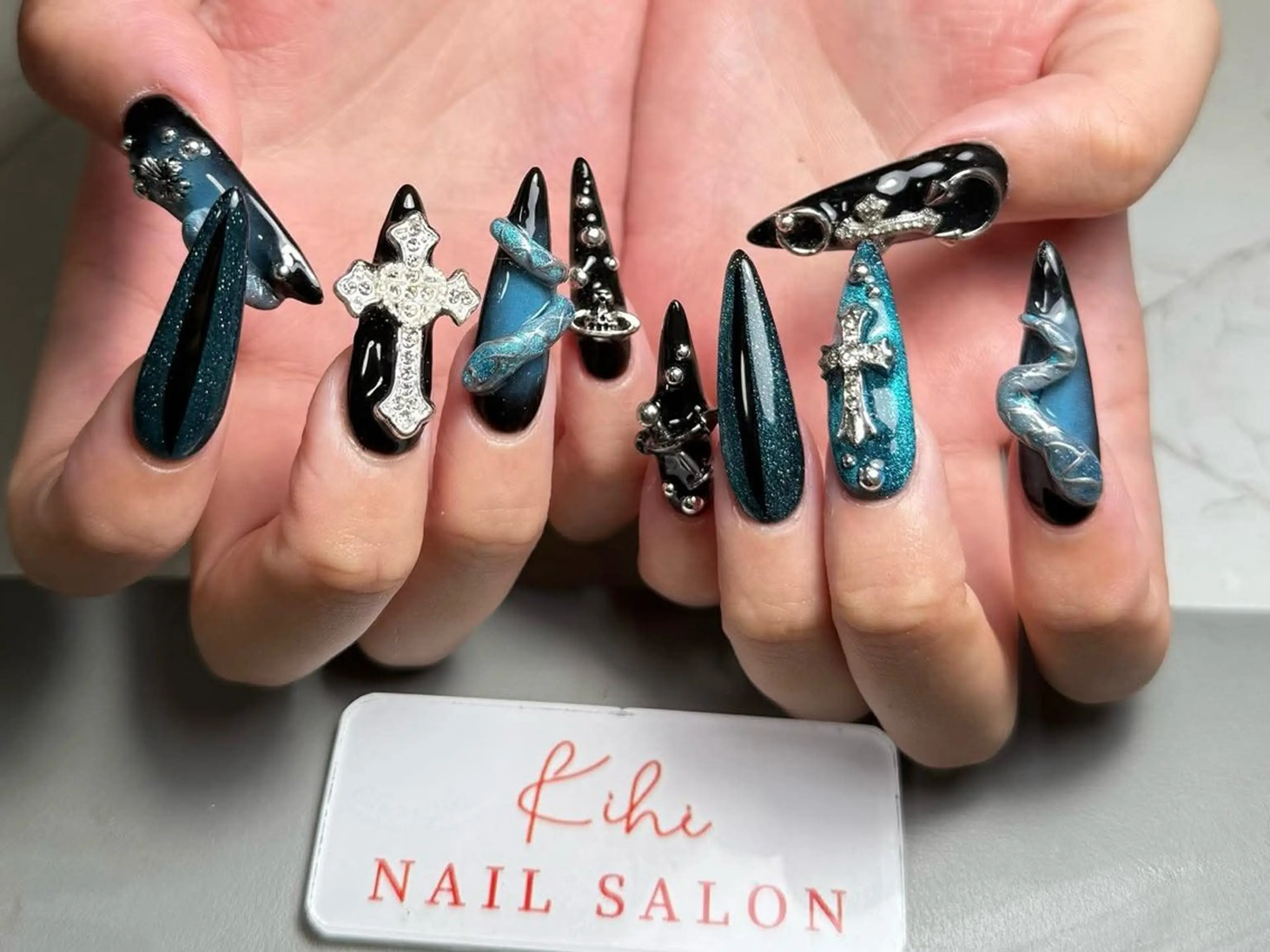 ネイル アートネイル フレンチネイル ジェルネイル グラデーション 韓国ネイル ハンドネイル ハンドケア さくら💮💮 【オフ無料】のネイルデザイン